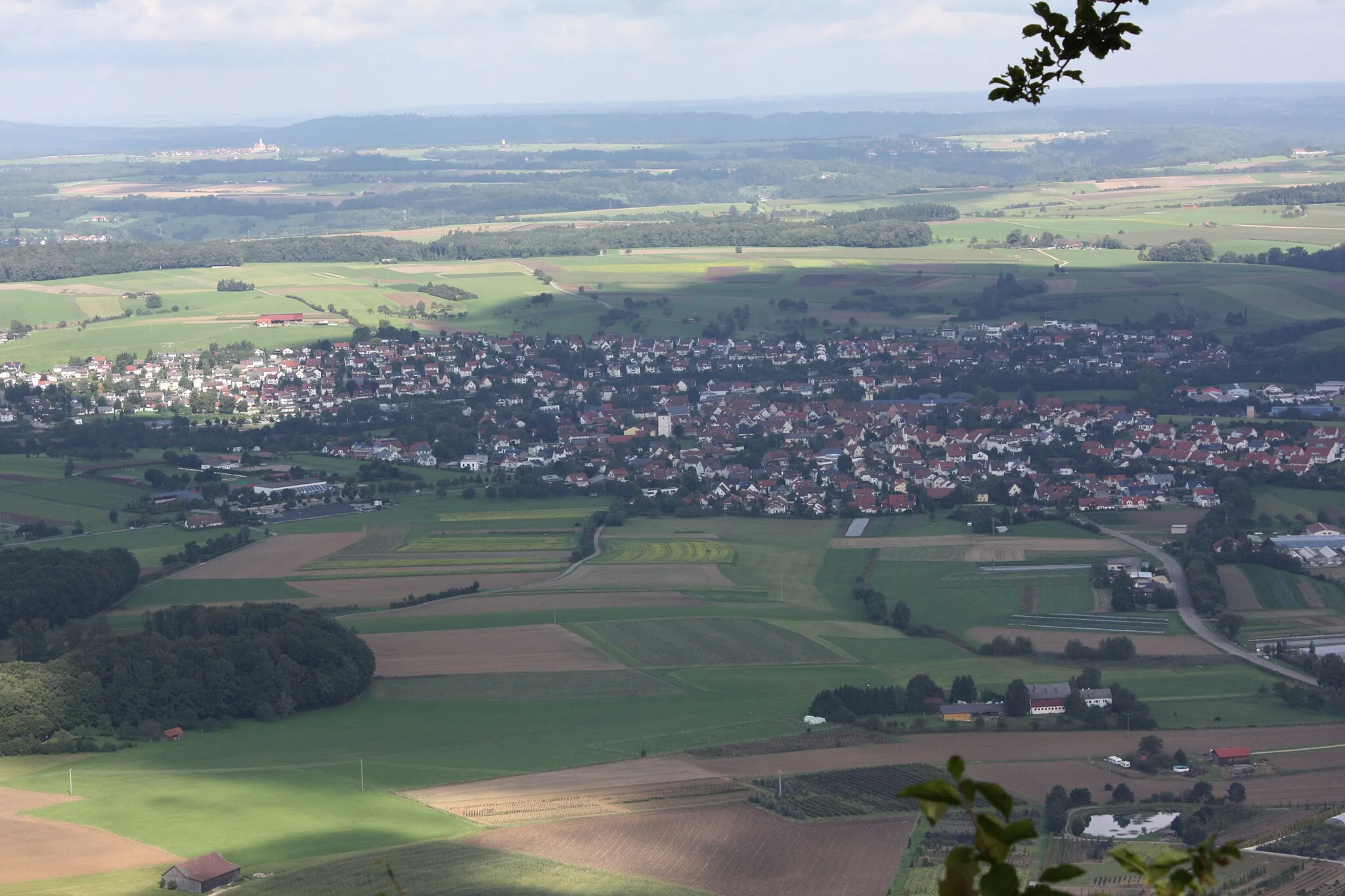 Photo showing: View on Mögglingen (Baden-Württemberg, Germany) from the Rosenstein