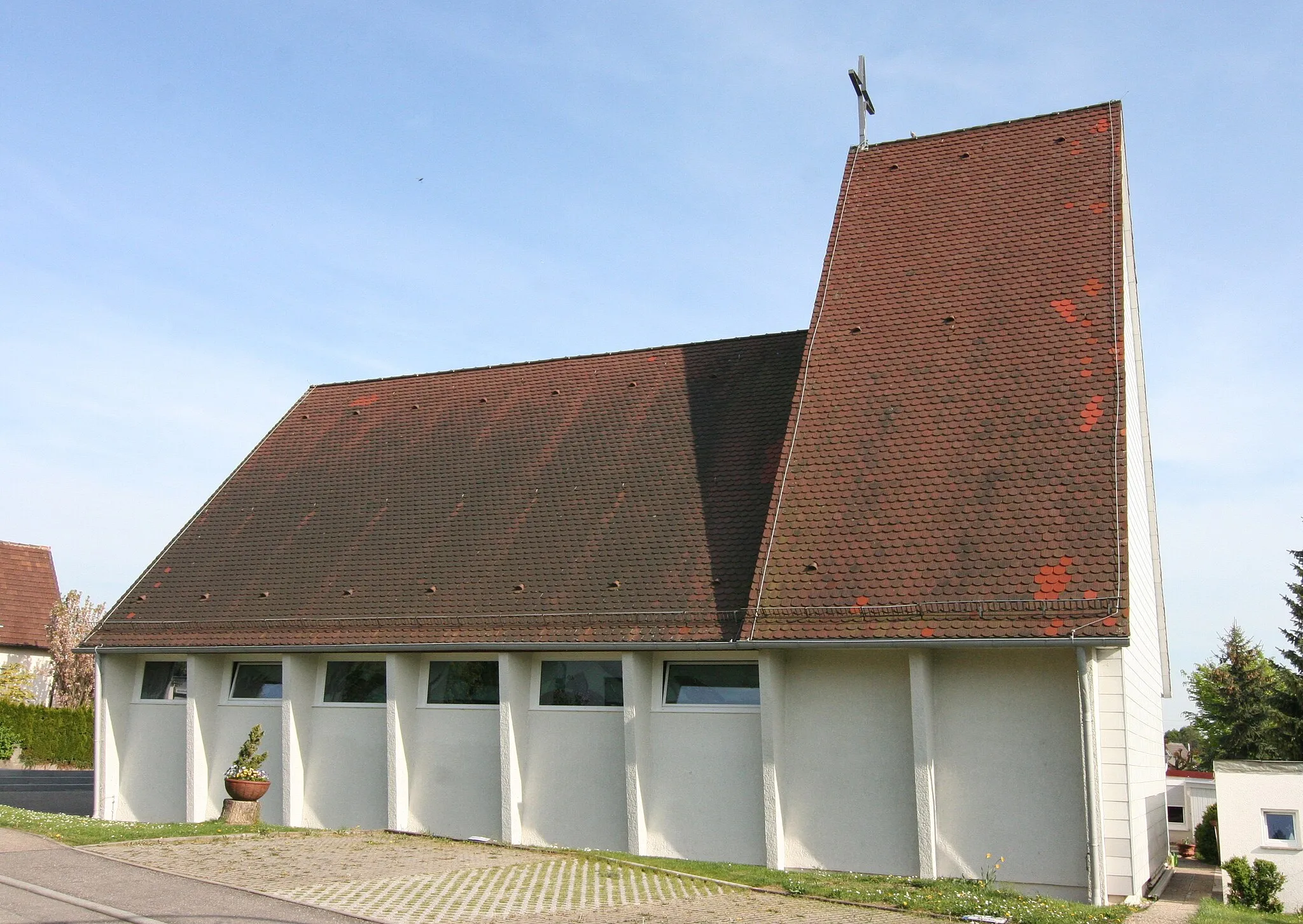 Photo showing: Roman Catholic church St Josef in Neckarwestheim