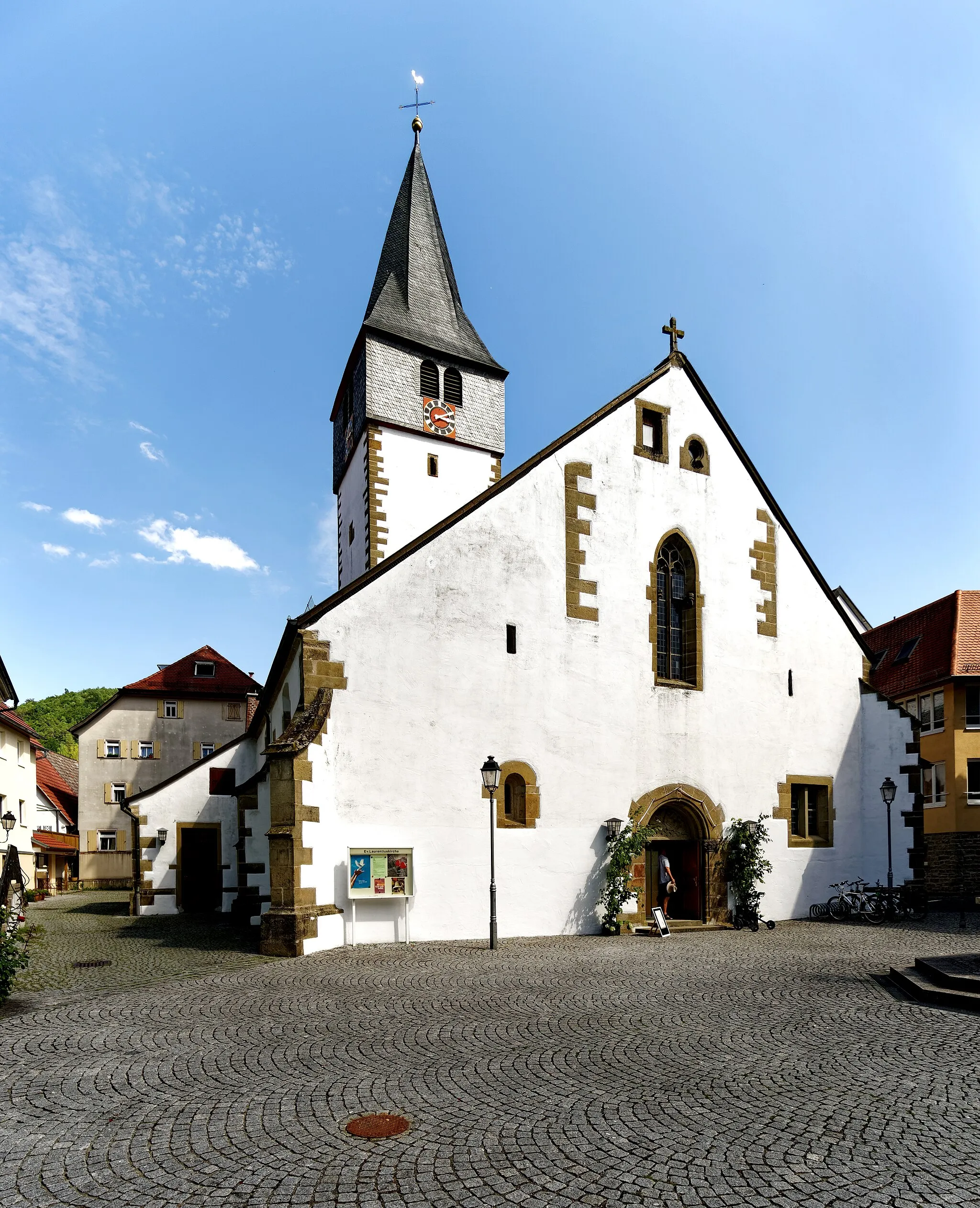 Photo showing: St. Lawrence´s Church Niedermnhall.