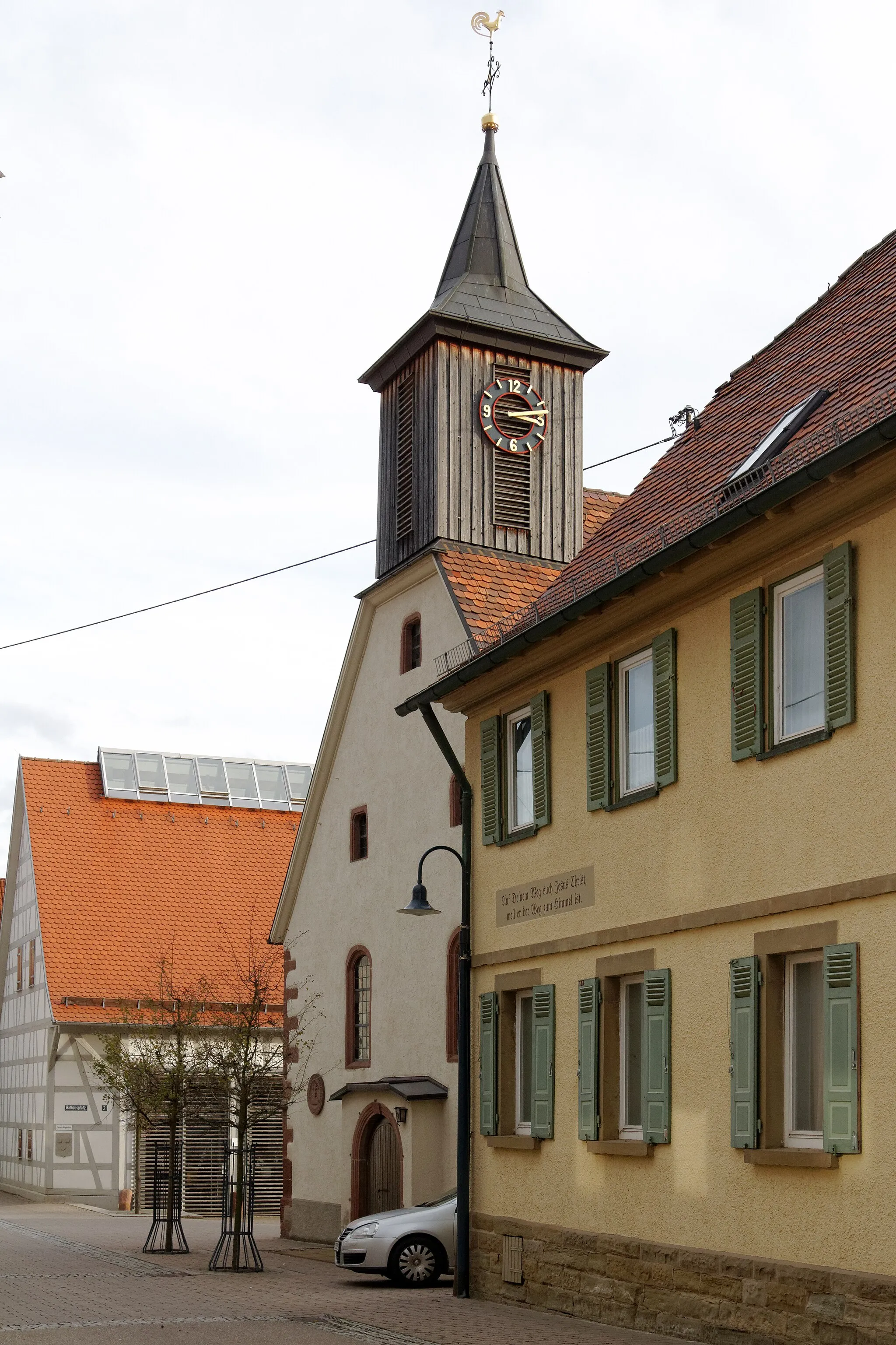 Photo showing: Evangelische Kirche und Gemeindehaus in Perouse, einem Stadtteil von Rutesheim (Baden-Württemberg).