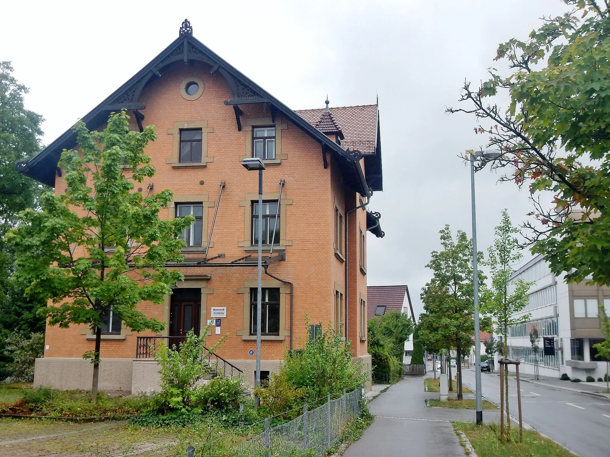 Photo showing: Schulungszentrum von Honeywell in Schönaich