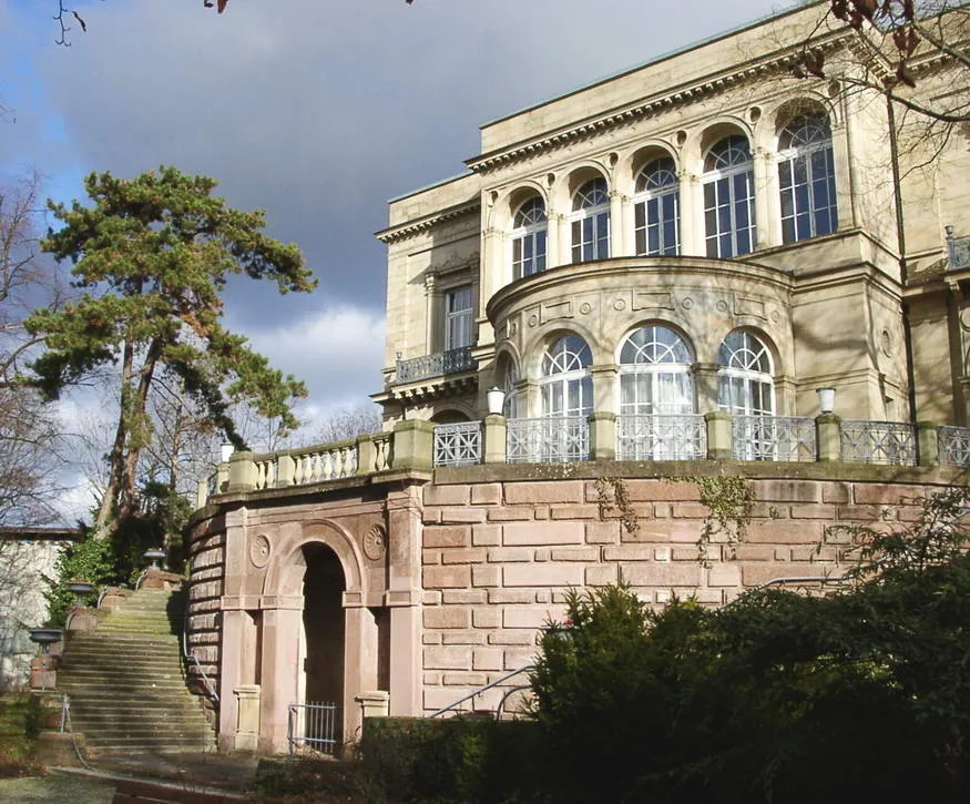 Photo showing: Stuttgart Villa Berg, Ansicht von Westen - selbst fotografiert von Enslin am 23.1.2005.