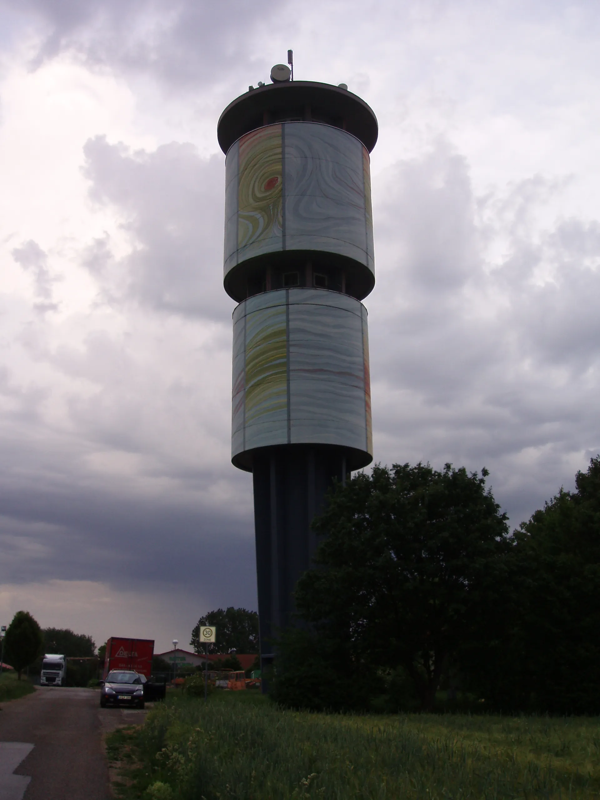 Photo showing: Wasserturm Wallhausen, erbaut 1974, saniert 2001