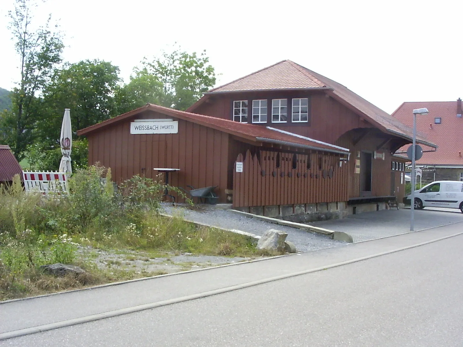 Photo showing: Weissbach train station, streetside