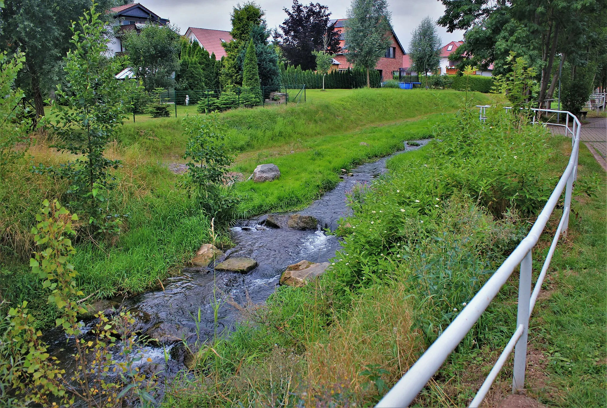 Photo showing: Die Sohlgleite der Wipper im Bereich des ehemaligen Wehrs in Gernrode