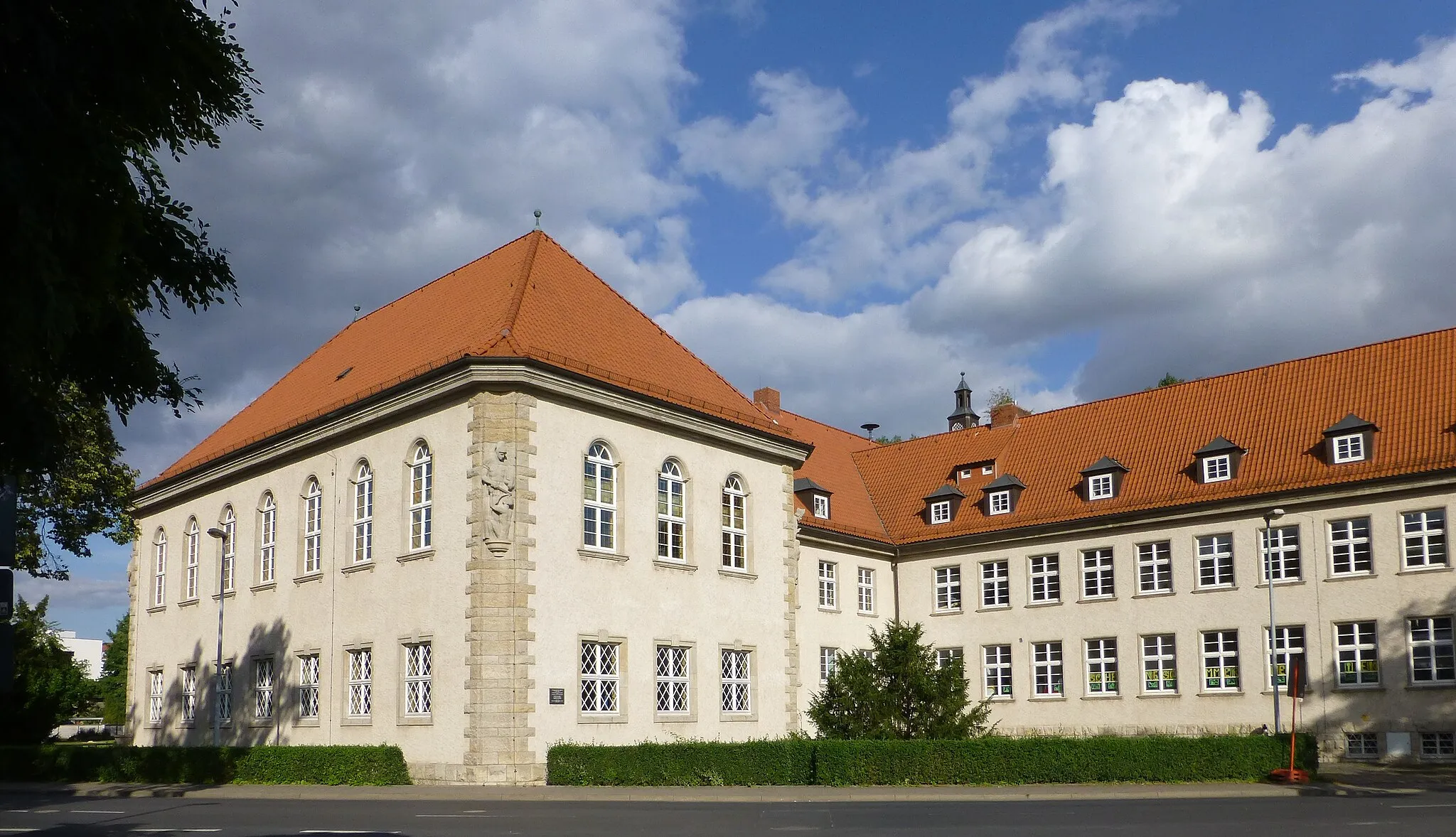 Photo showing: J.G. Lingemann Gymnasium in Heilbad Heiligenstadt, Landkreis Eichsfeld. Erbaut 1926-29