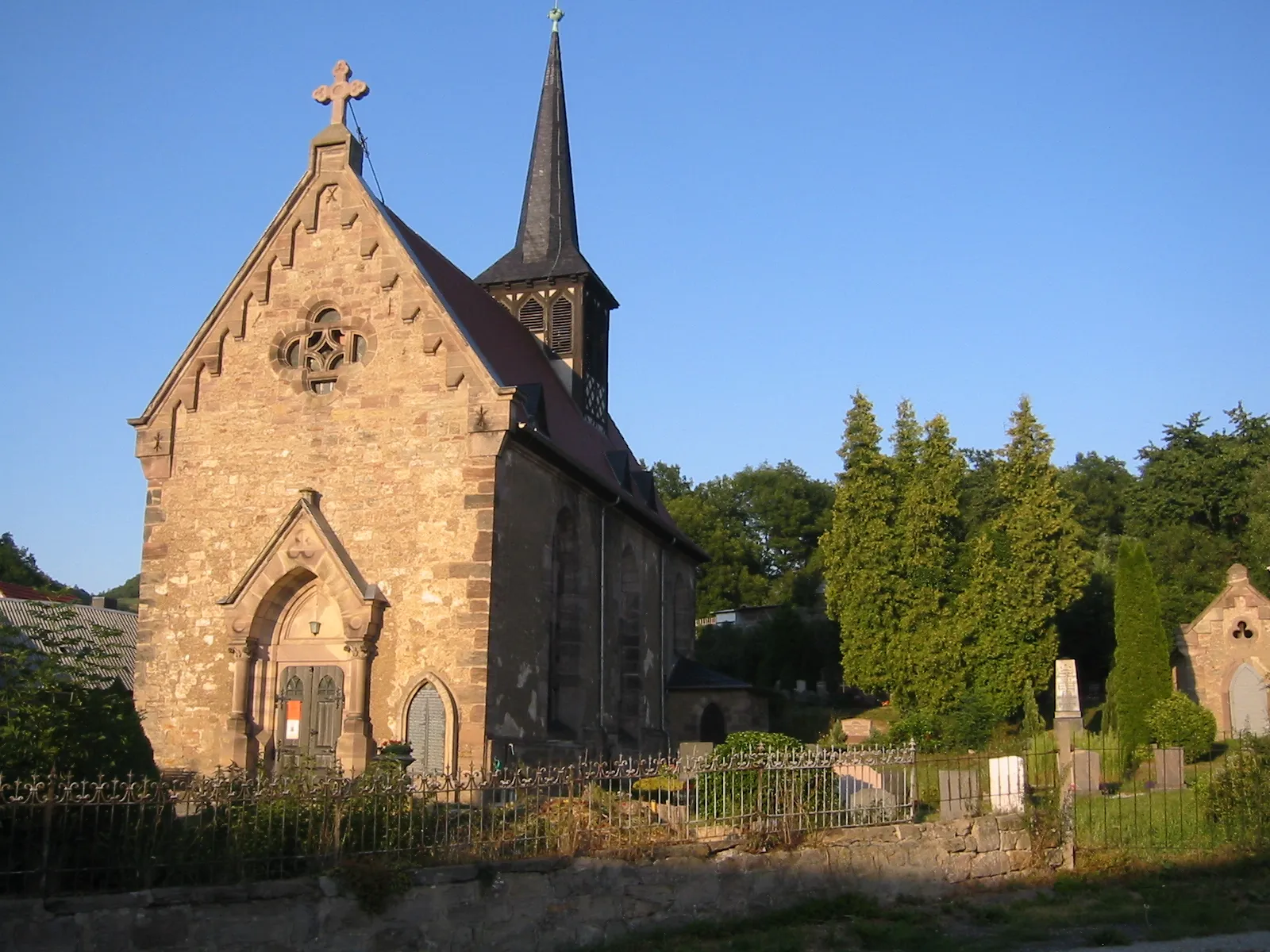 Photo showing: Kirche bei Kahla im Sonnenuntergang