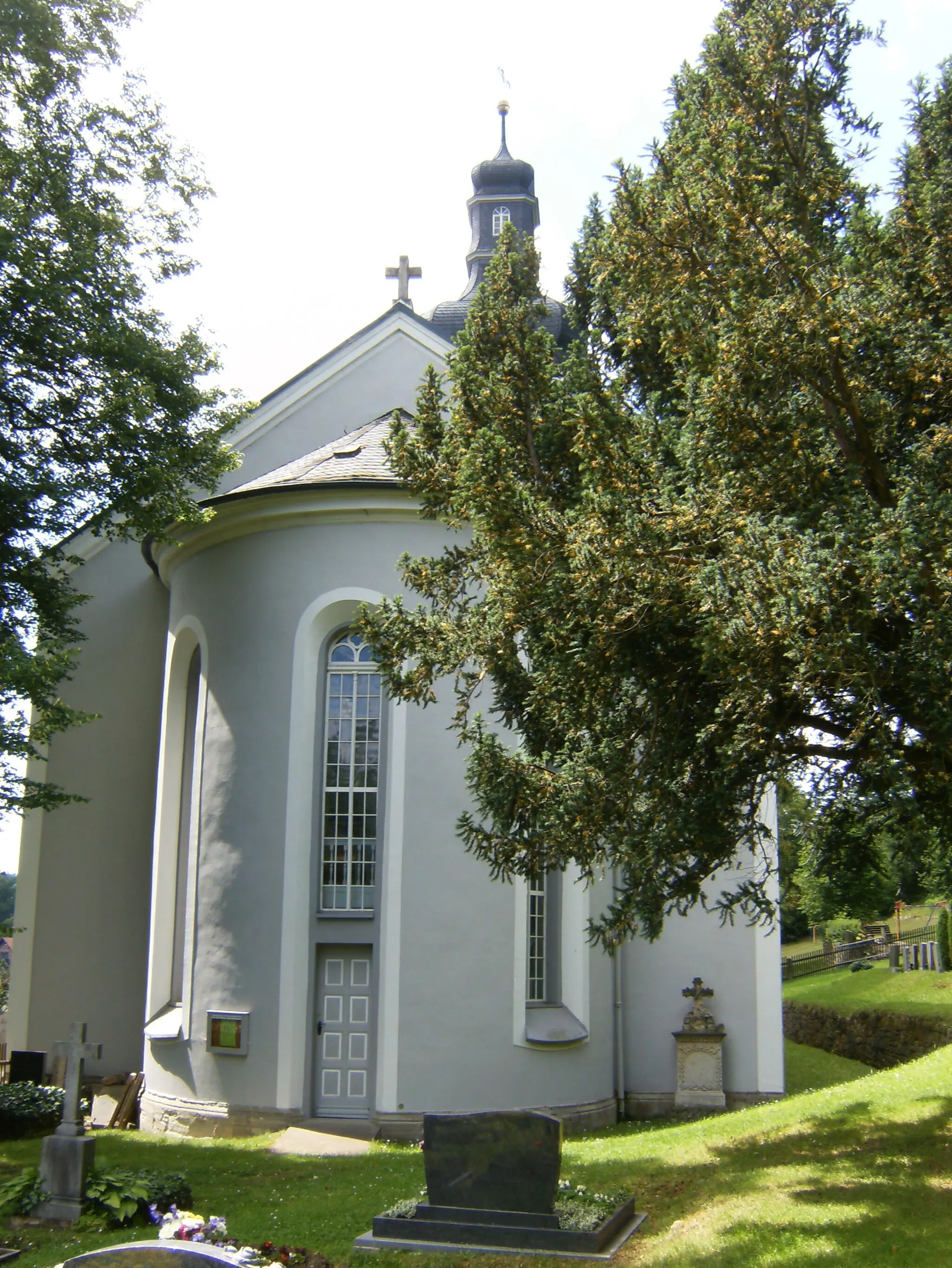 Photo showing: Kraftsdorf, village church.