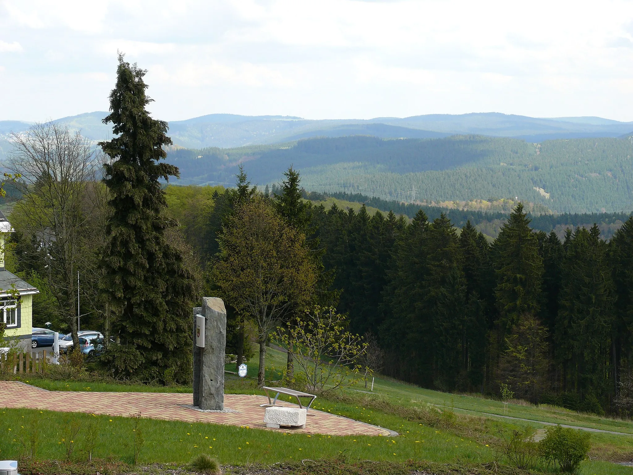Photo showing: Blick vom Luftkurort Masserberg (Thüringen) auf die umgebende Landschaft.