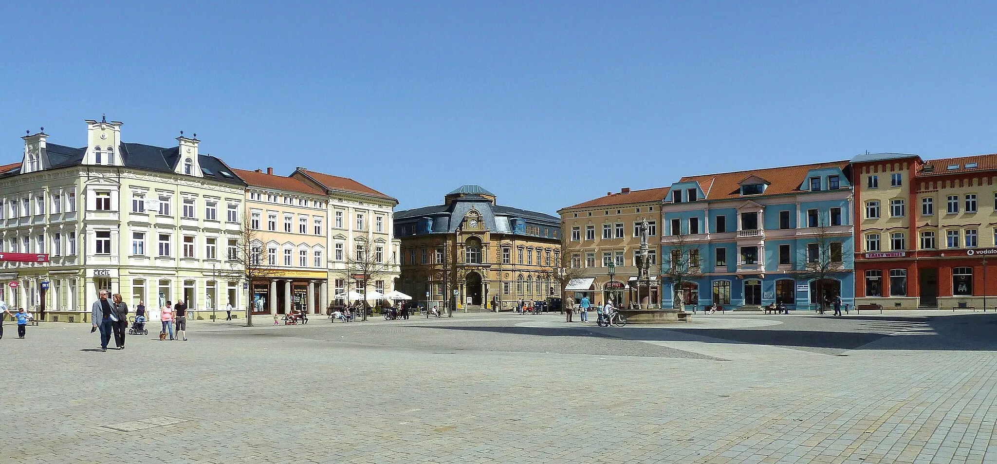 Photo showing: Marketplace in Meiningen, Germany, 2011.