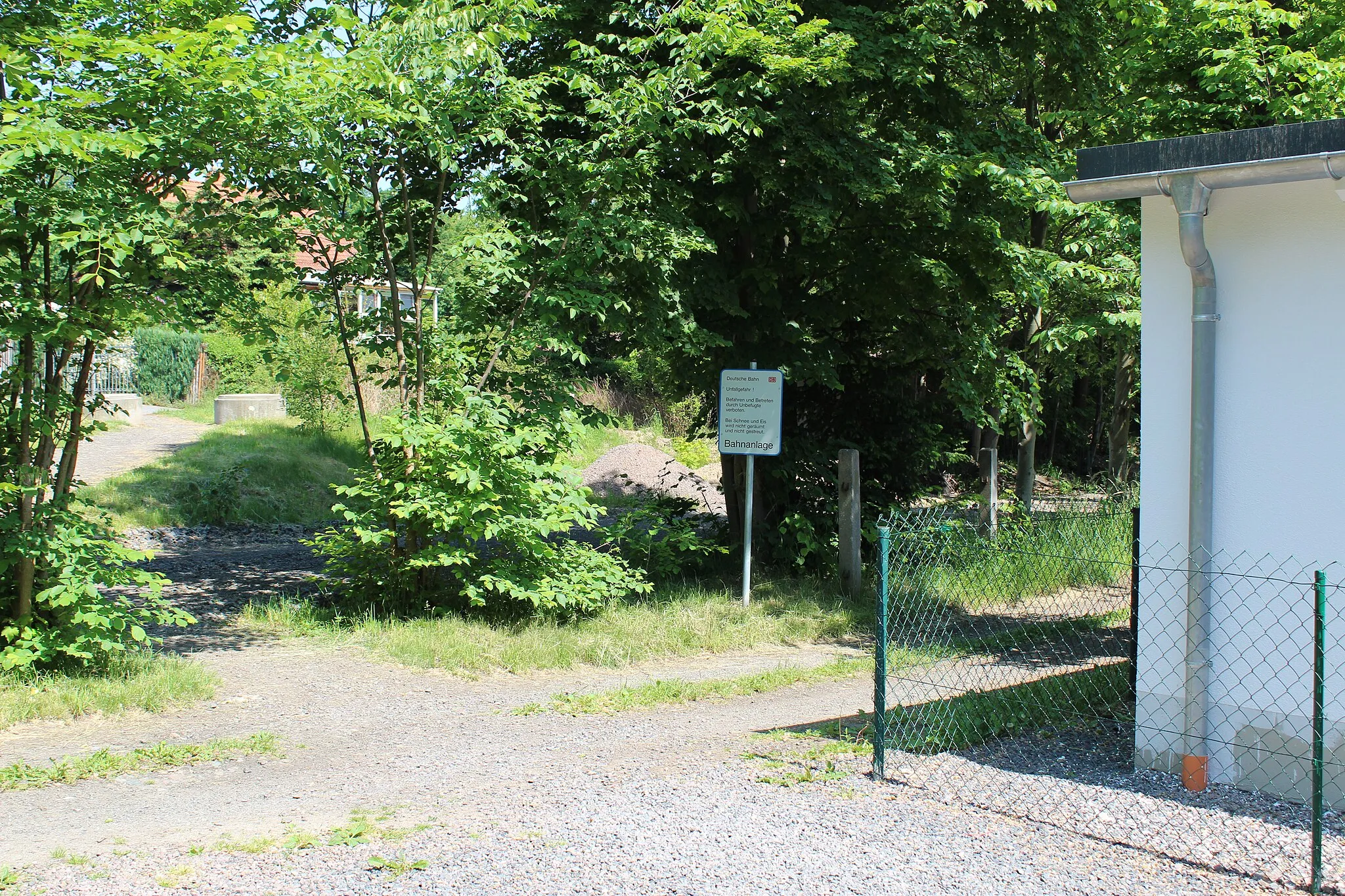 Photo showing: train station Münchenbernsdorf