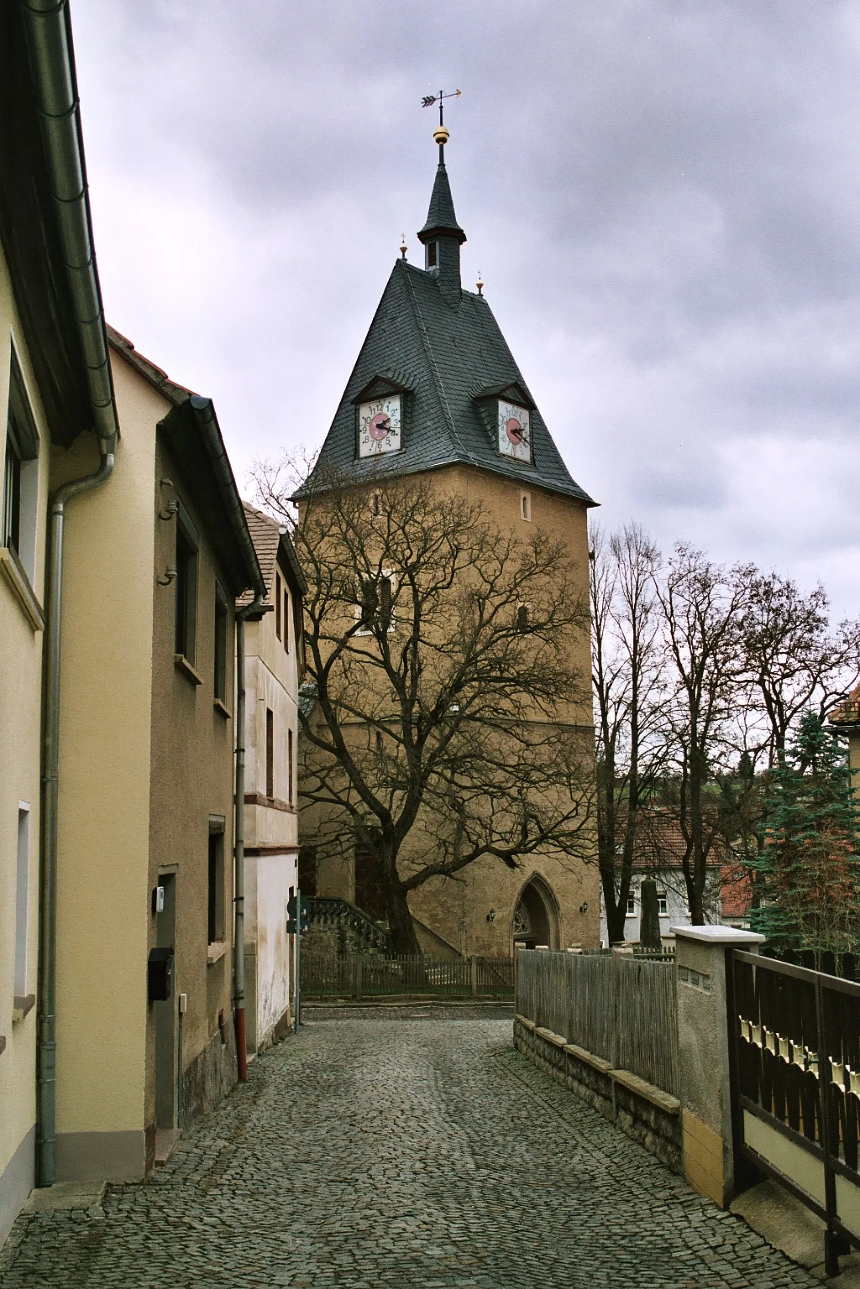 Photo showing: Münchenbernsdorf, the tower of the town church