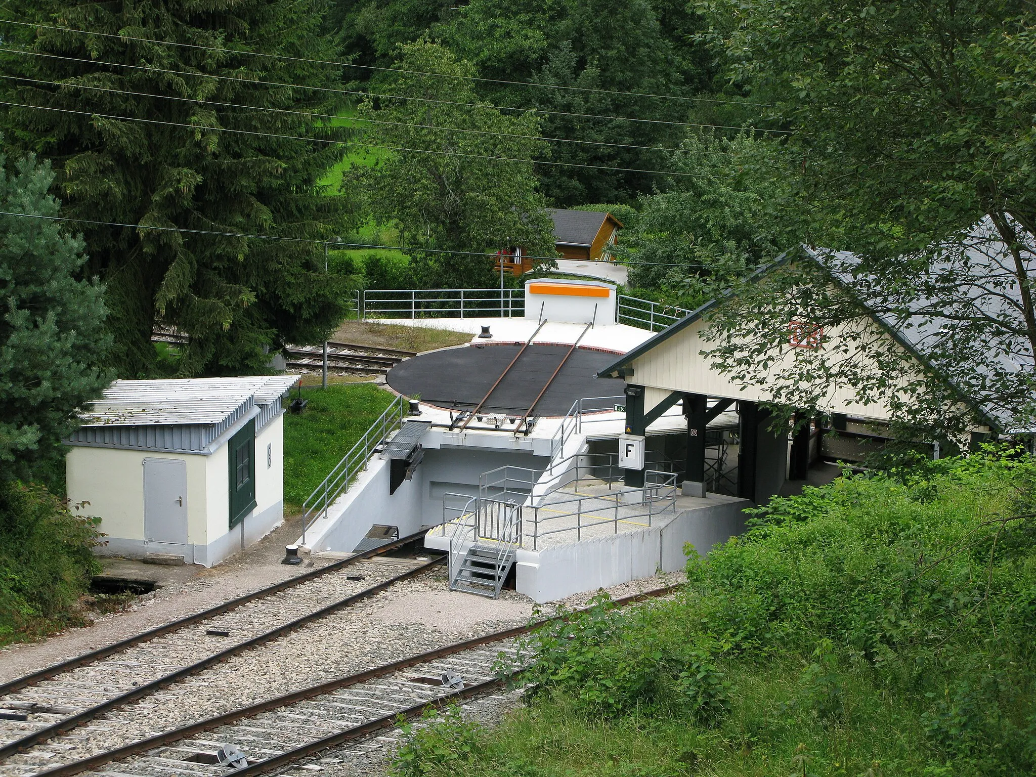 Photo showing: Drehscheibe der Oberweißbacher Bergbahn (Talstation)