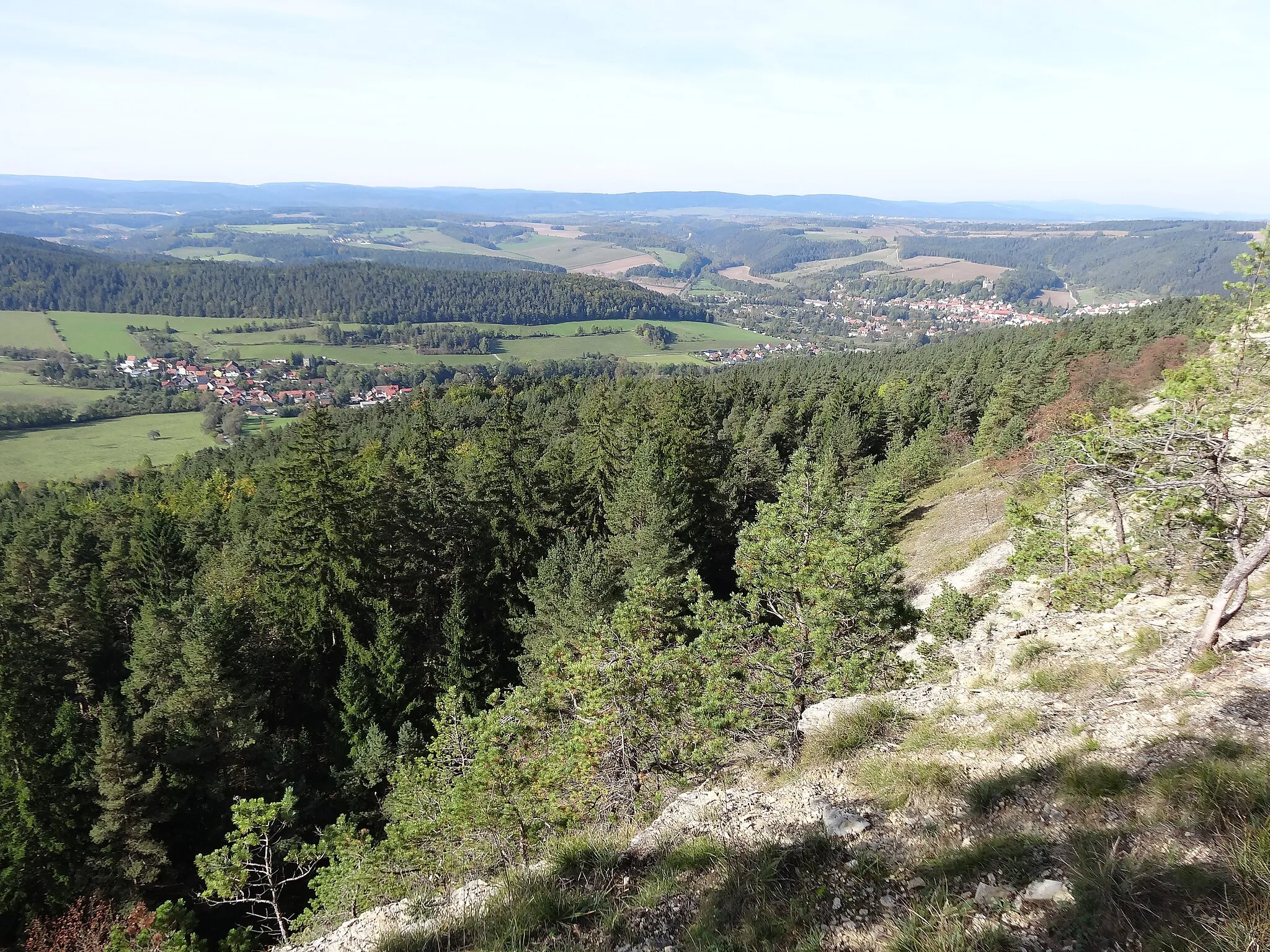 Photo showing: View on Kleinbreitenbach and Plaue, Thuringia, Germany