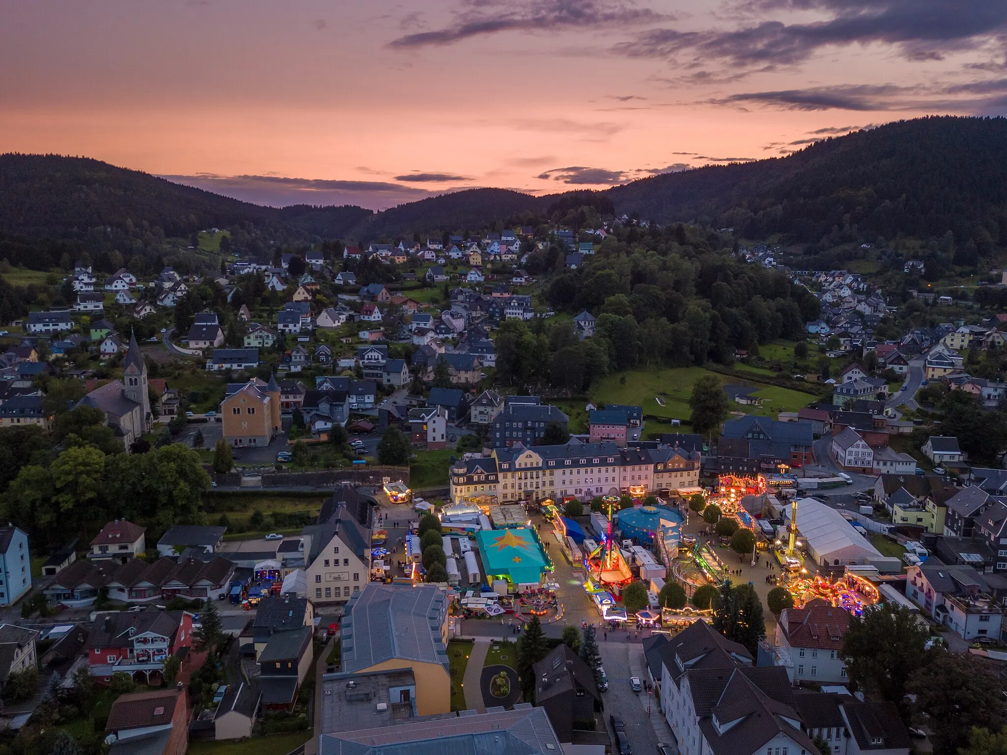 Photo showing: Blick auf die Kerwa kurz nach Sonnenuntergang