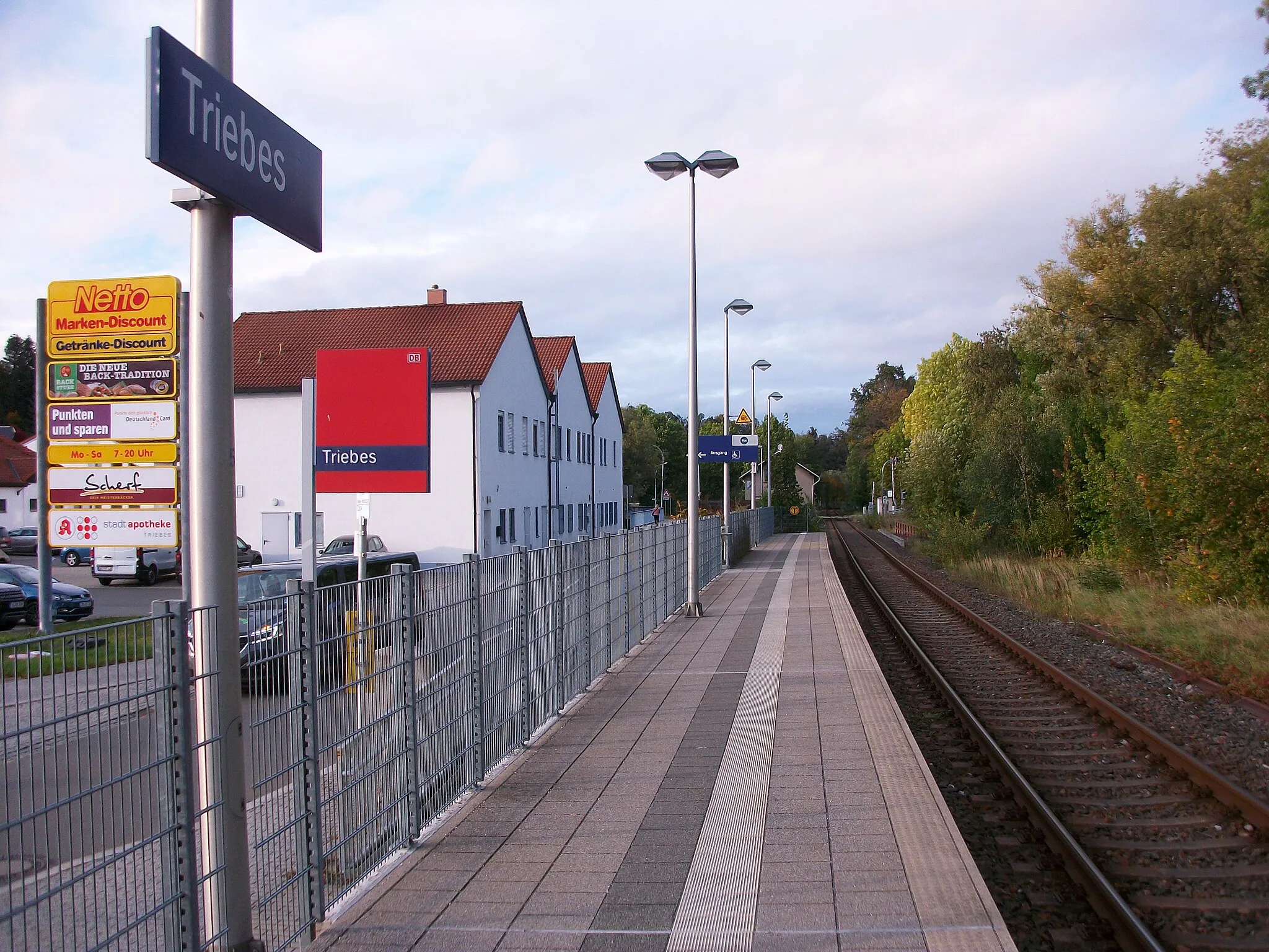 Photo showing: Haltepunkt Triebes (2020)