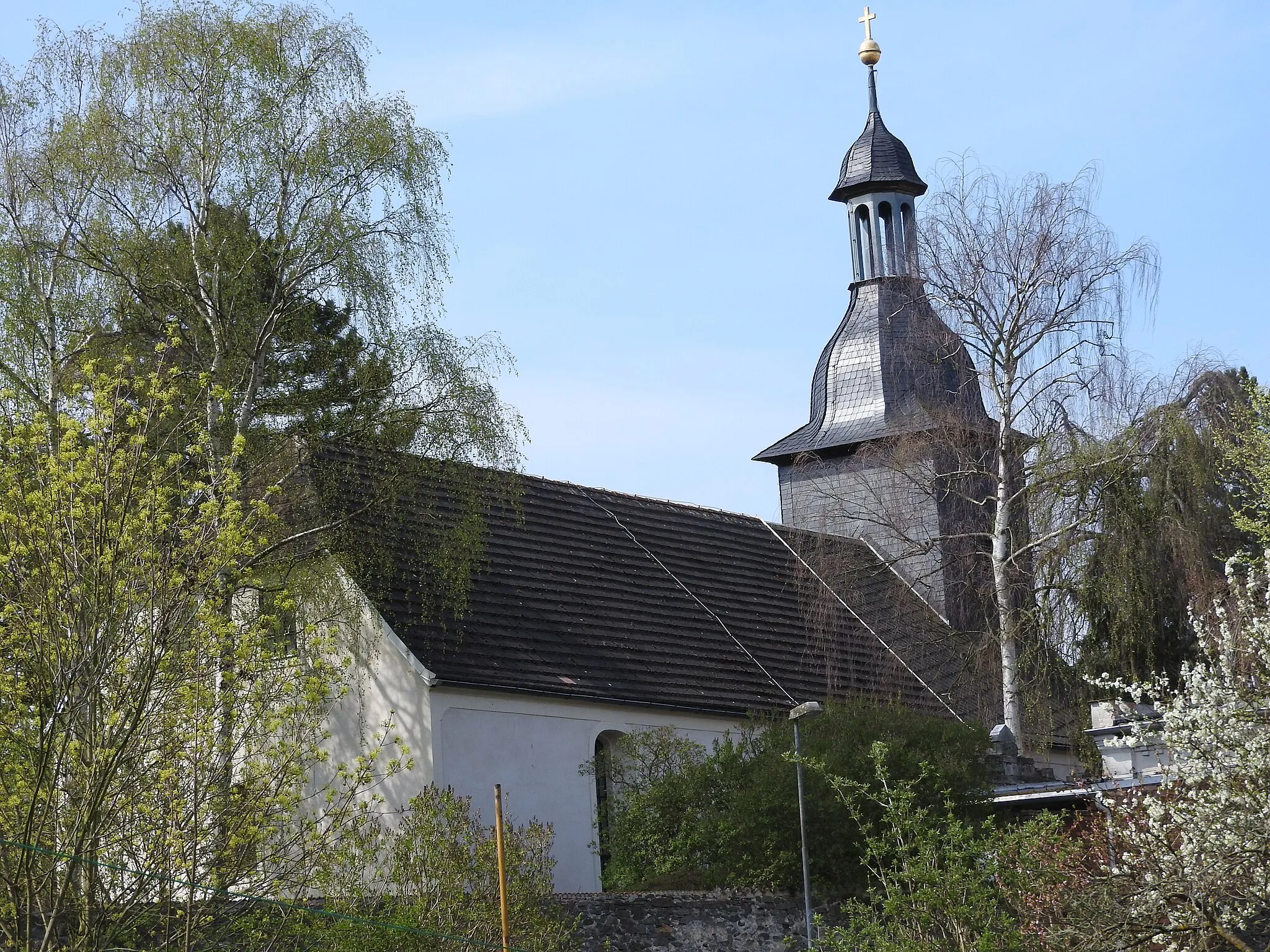 Photo showing: Friedhofskirche St. Ulrich in Triptis, Thüringen