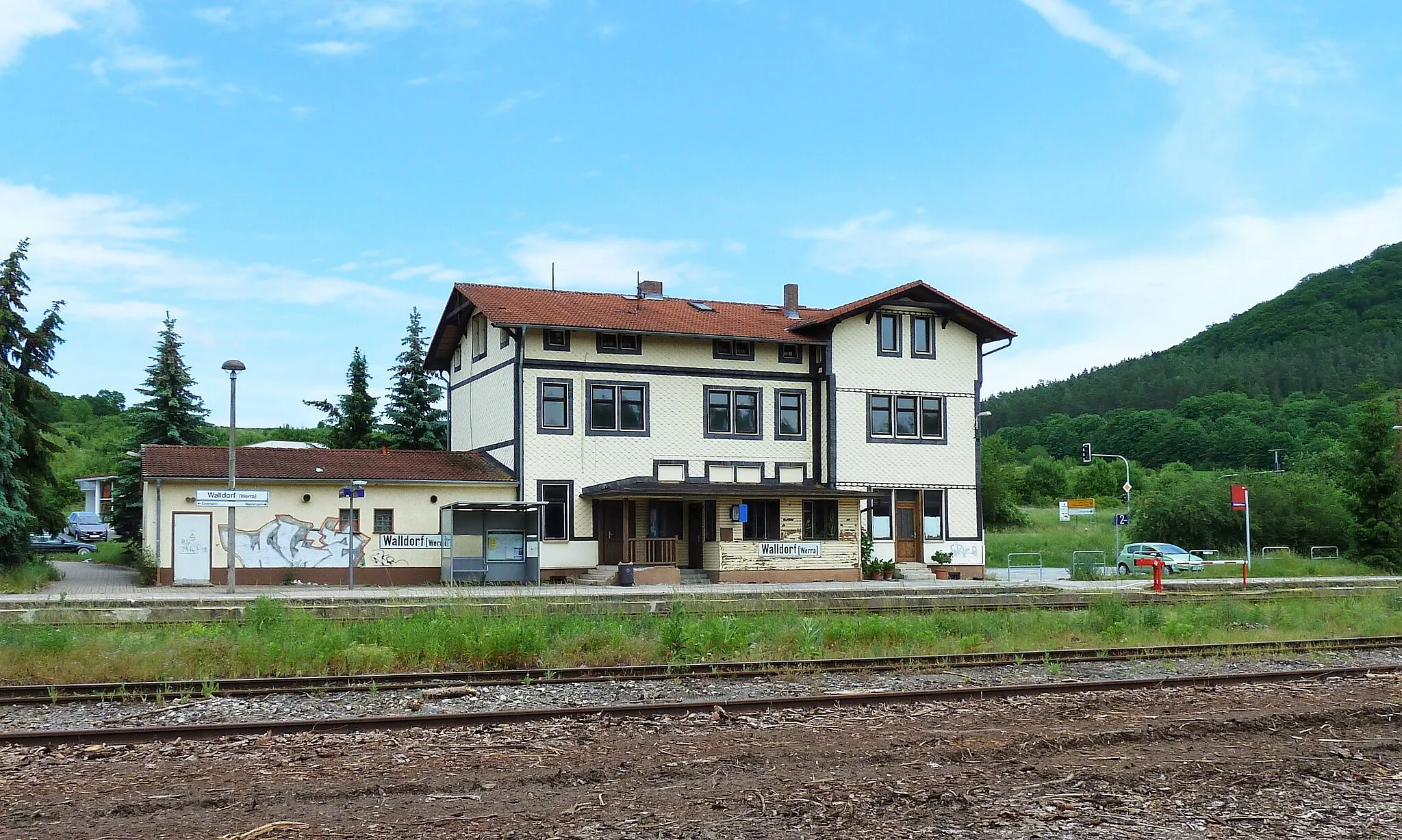 Photo showing: Bahnhof Walldorf (Werra) im Ortsteil Walldorf der Stadt Meiningen.