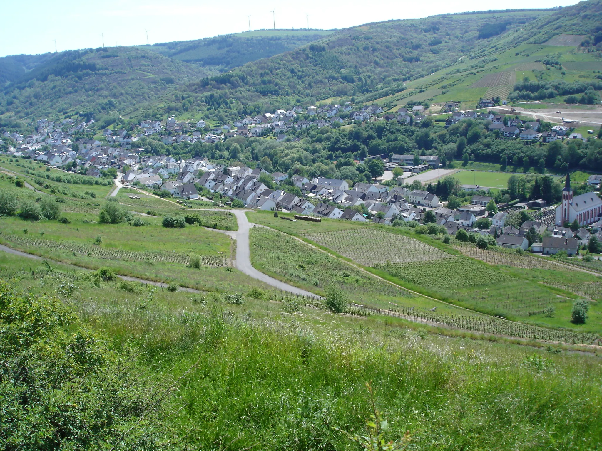 Photo showing: A view of Fell village