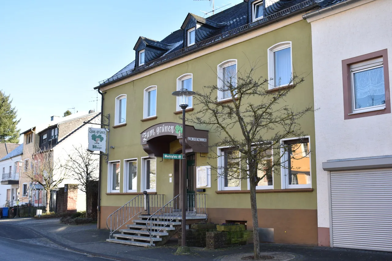 Photo showing: Speicher, Gasthaus Zum Grünen Baum: Spätestens seit 1842 von der Familie Streit/Mayer betrieben