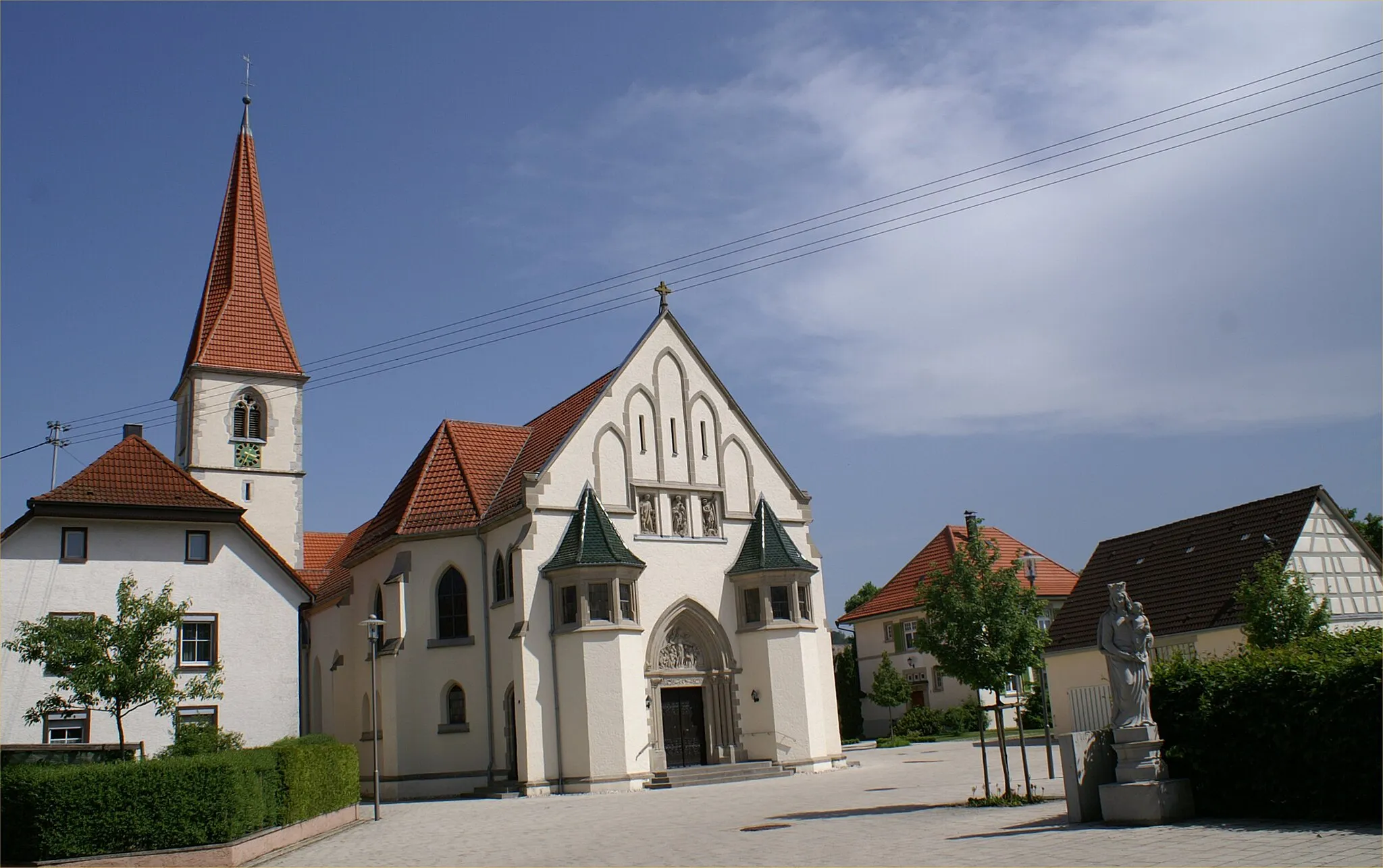 Photo showing: Pfarrkirche St. Maria Himmelfahrt in Allmendingen im Alb-Donau-Kreis