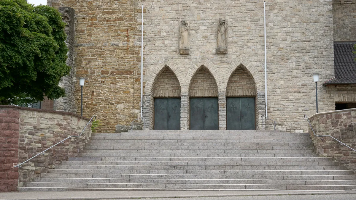 Photo showing: St. Ulrich in Geislingen (Zollernalbkreis) - Westfassade