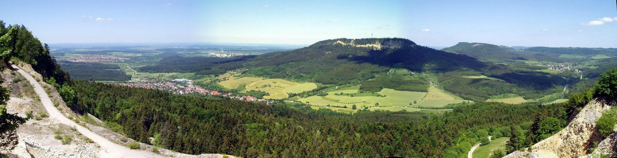 Photo showing: Panoramablick auf Plettenberg und Oberes Schlichemtal vom Ortenberg