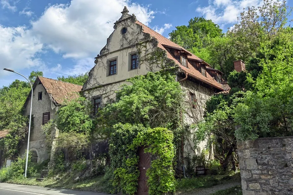 Photo showing: "Bildhäuser Klosterhof" with origins from the 16th century.