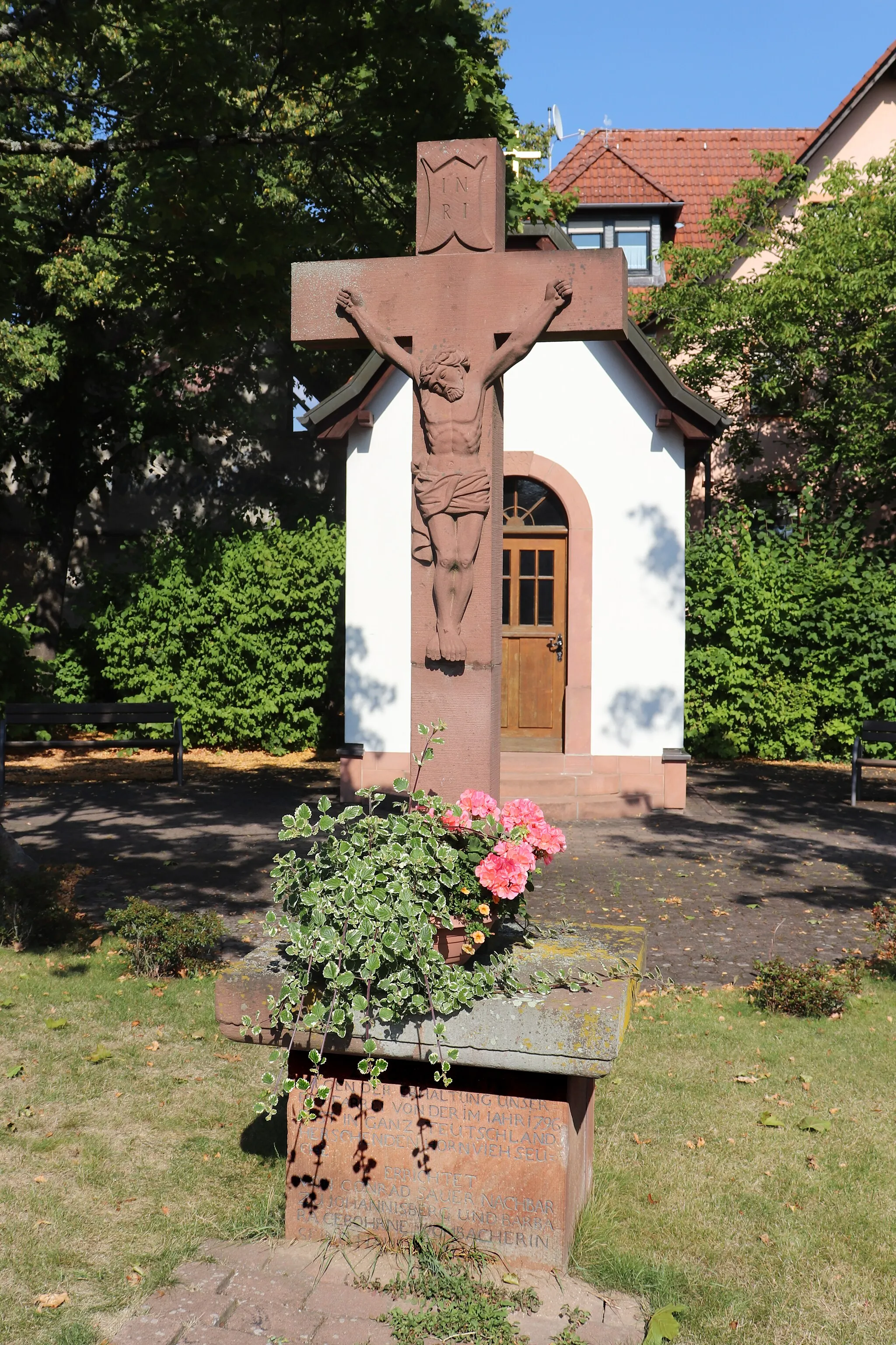 Photo showing: Johannesberg (Bavaria), Hauptstrasse/Breunsberger Strasse, wayside shrine