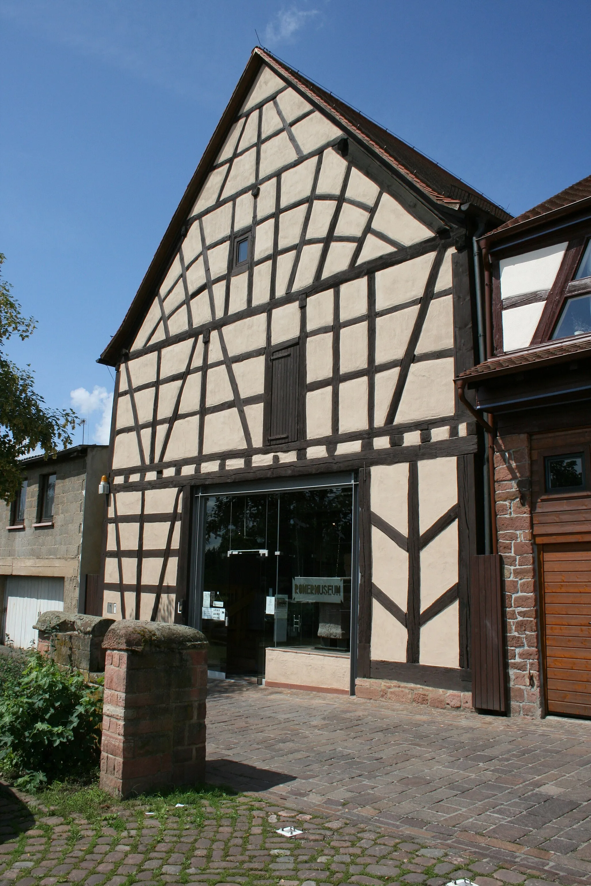 Photo showing: de:Römermuseum Obernburg, Außenansicht des Museums.