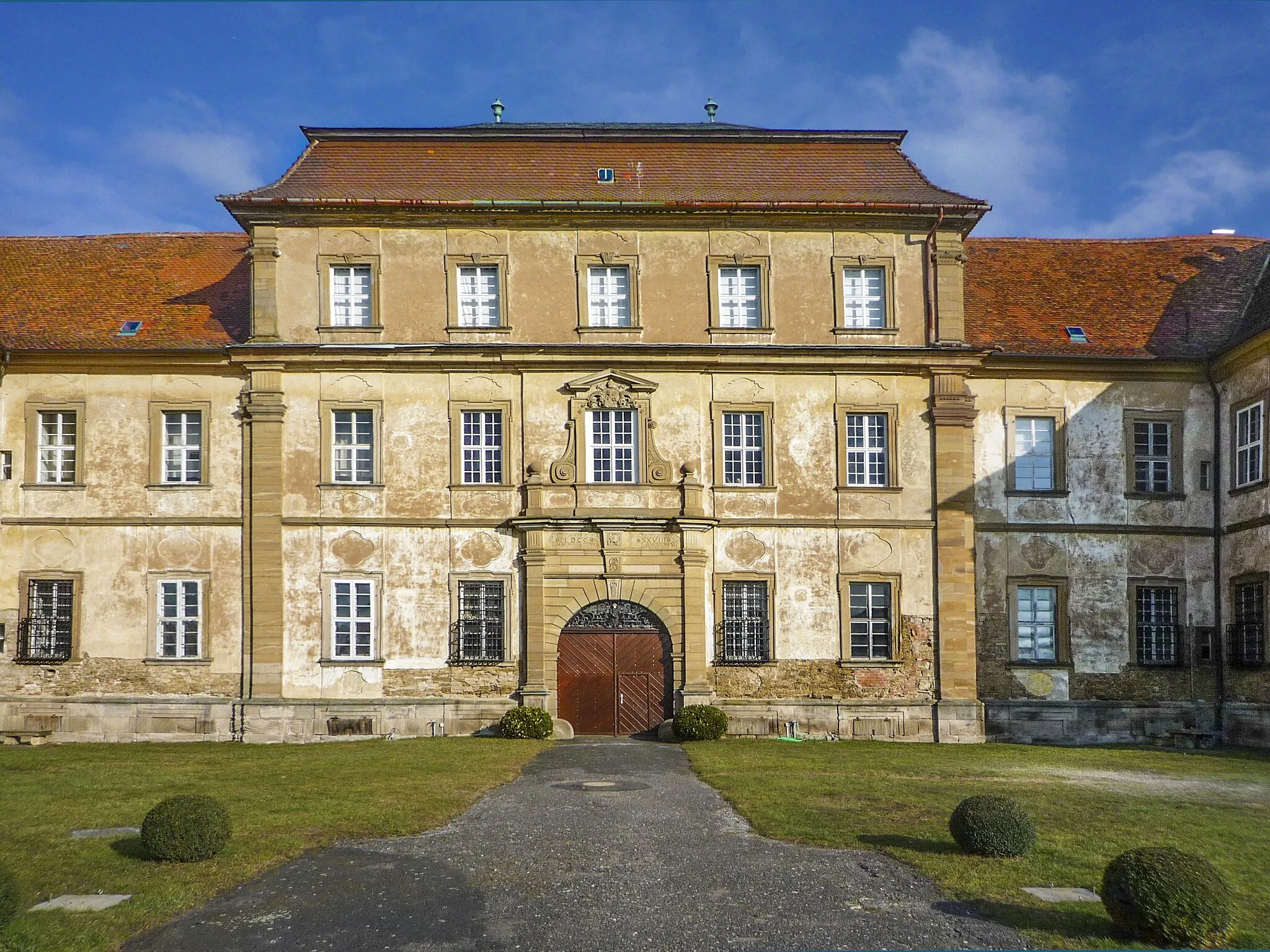 Photo showing: Schloß Sulzheim vom Innenhof aus