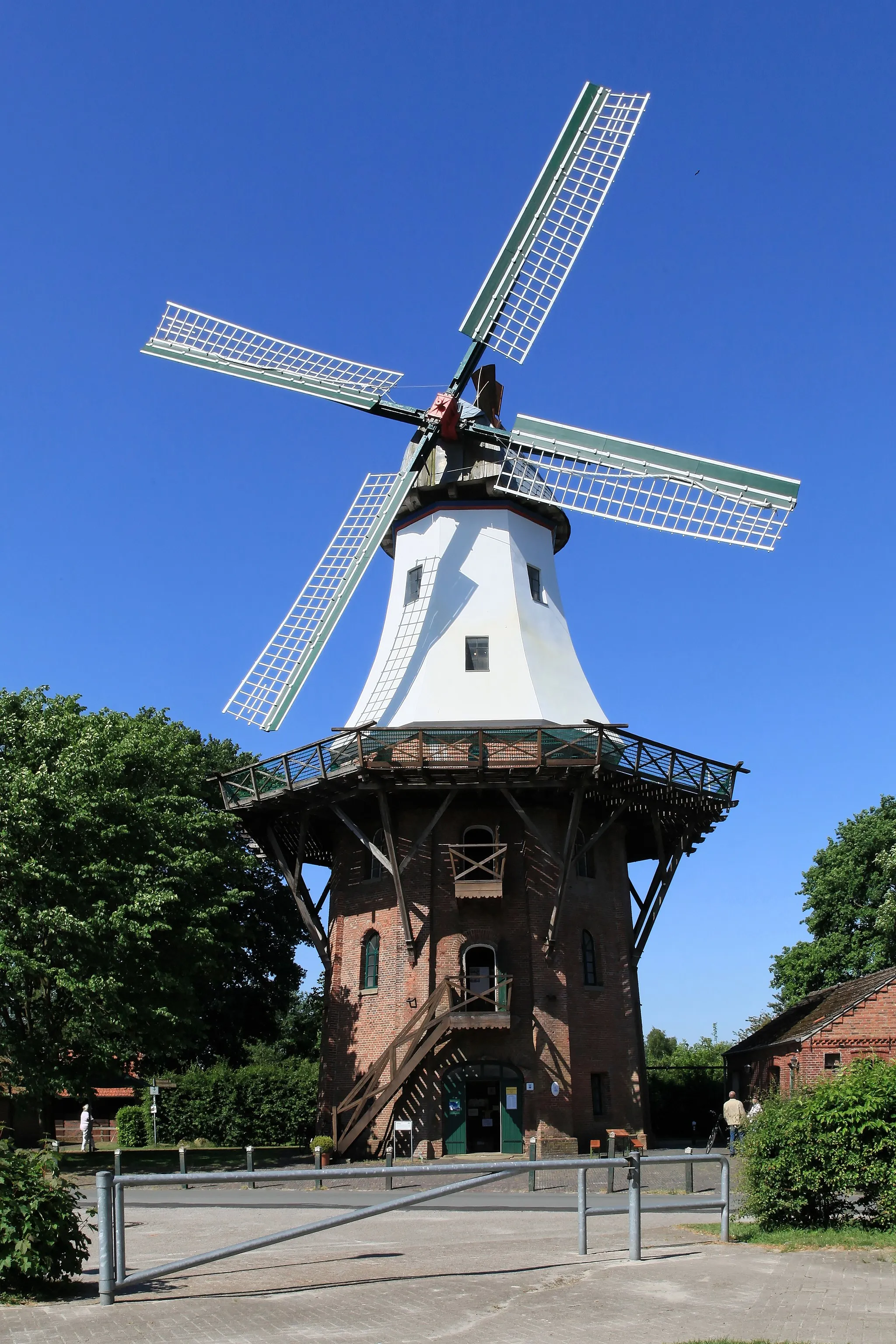 Photo showing: Ebkenssche Mühle, Mühlenweg in Barßel am Deutschen Mühlentag 2018