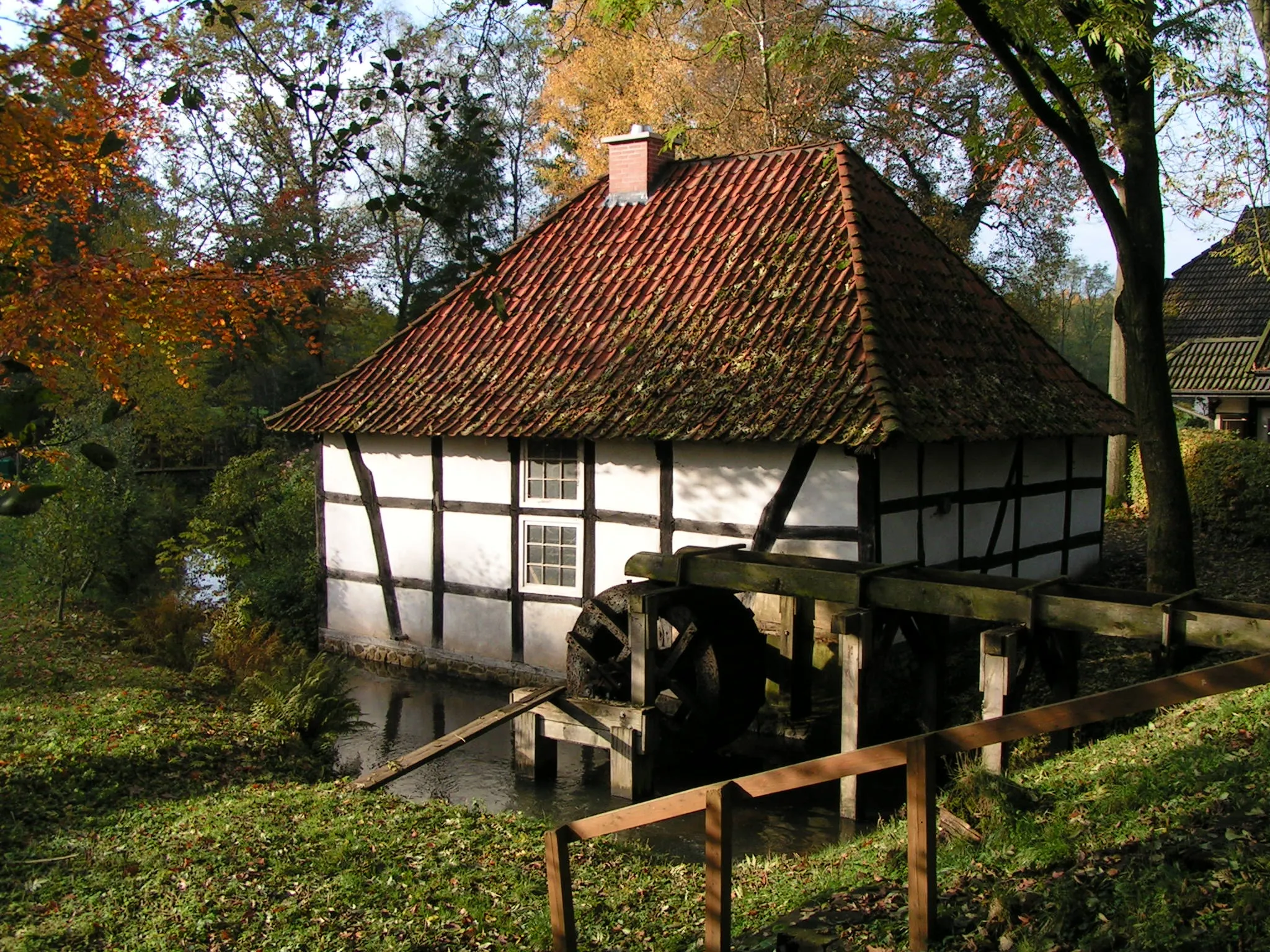 Photo showing: Sültemühle (oberschlächtige Wassermühle) in Lonnerbecke (Gemeinde Bippen)