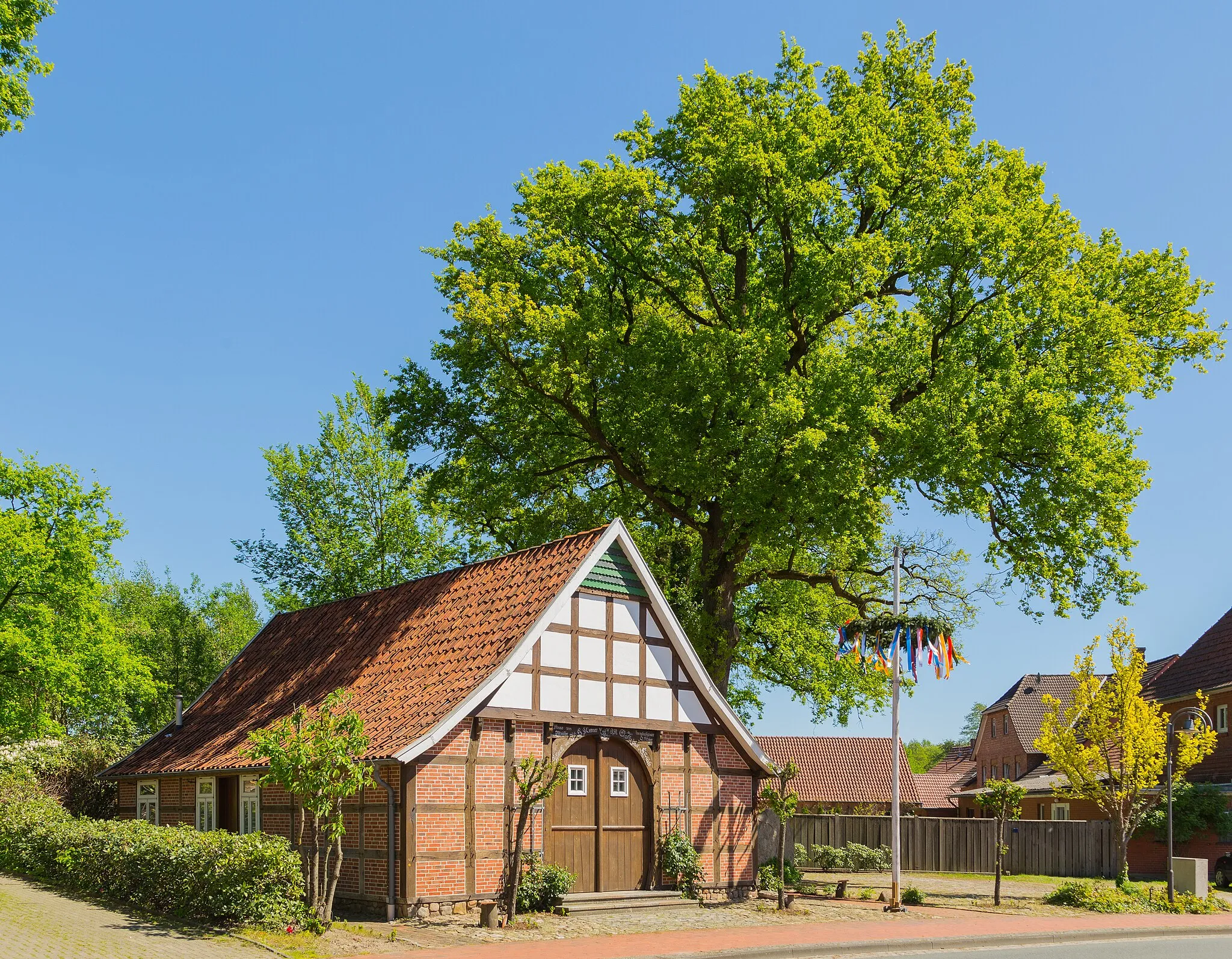 Photo showing: This is a picture of the Baudenkmal (cultural heritage monument)  according to the Cultural Heritage Protection Law of Lower Saxony with the ID