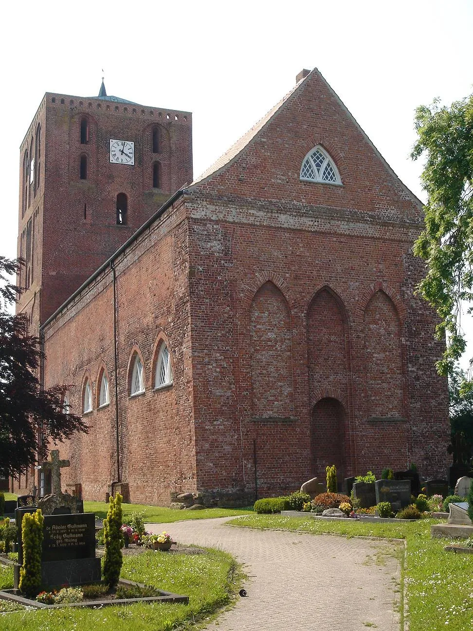 Photo showing: Church in Marienhafe, Lower-Saxony, Germany