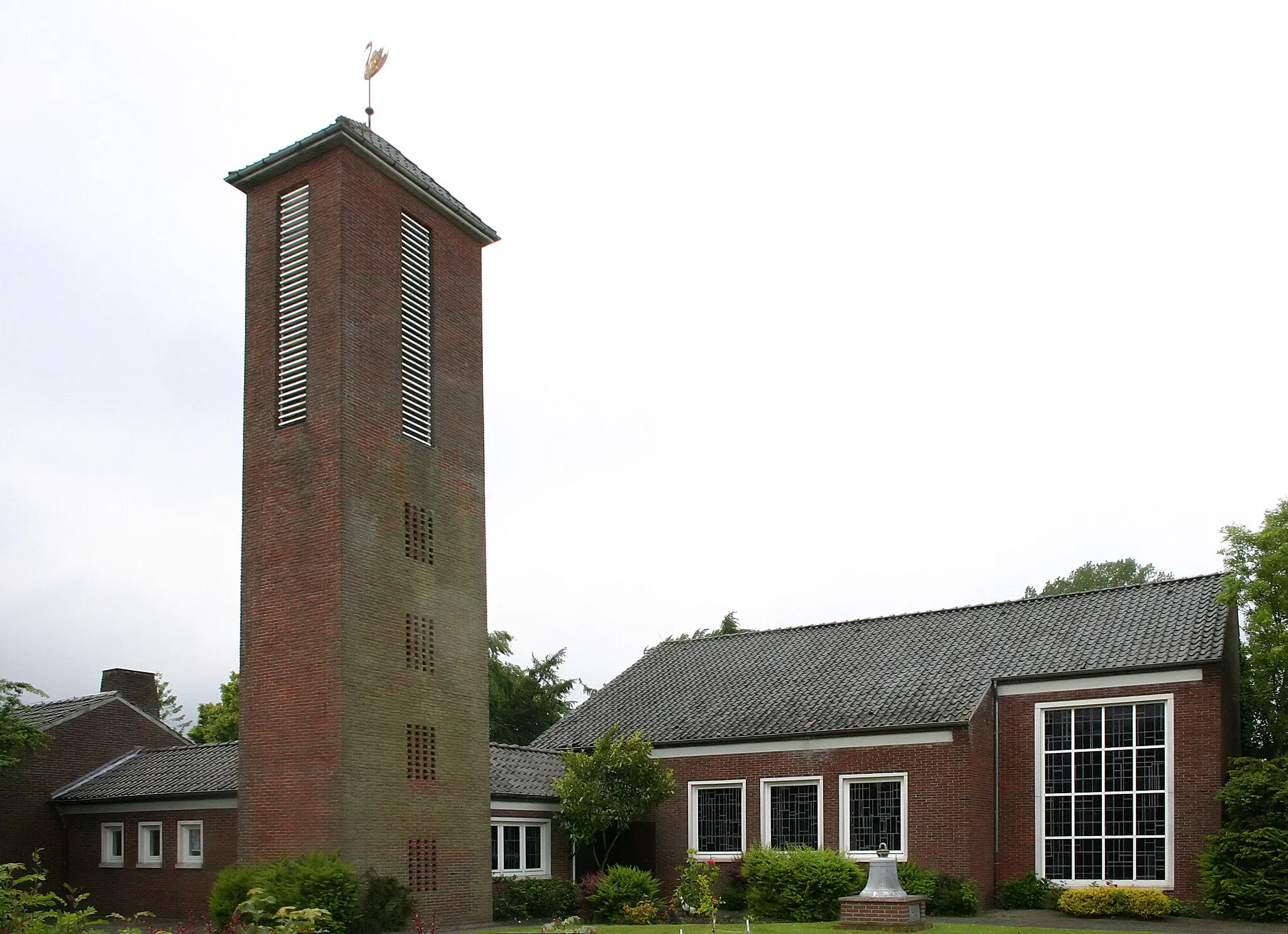 Photo showing: Historical Grace Church in Tidofeld (a locality of Norden), district of Aurich, East Frisia, Germany. Now a document centre on the history of expulsion, expellees and refugees from the former eastern territories of Germany.