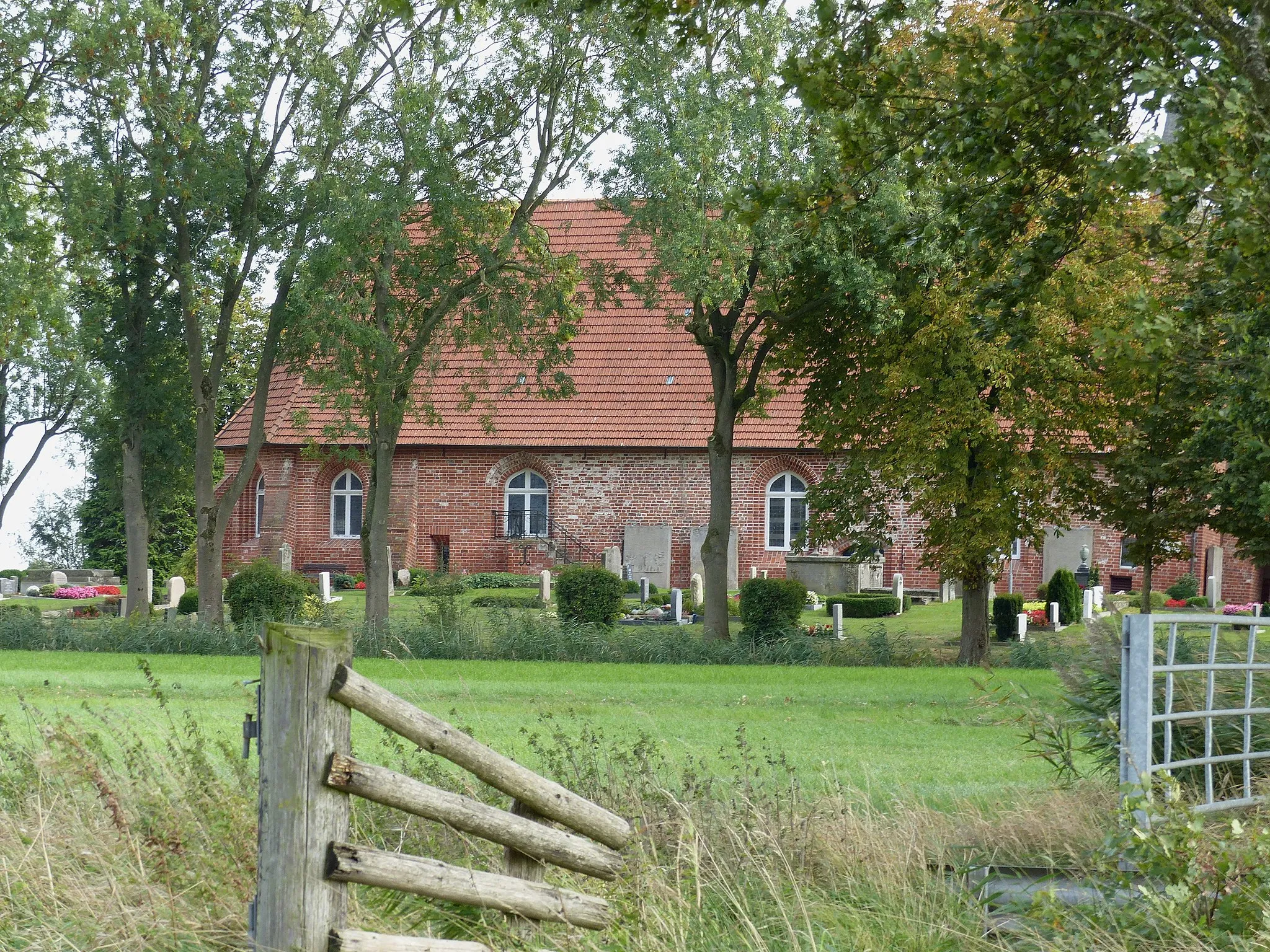 Photo showing: Strückhauser Kirche von Norden