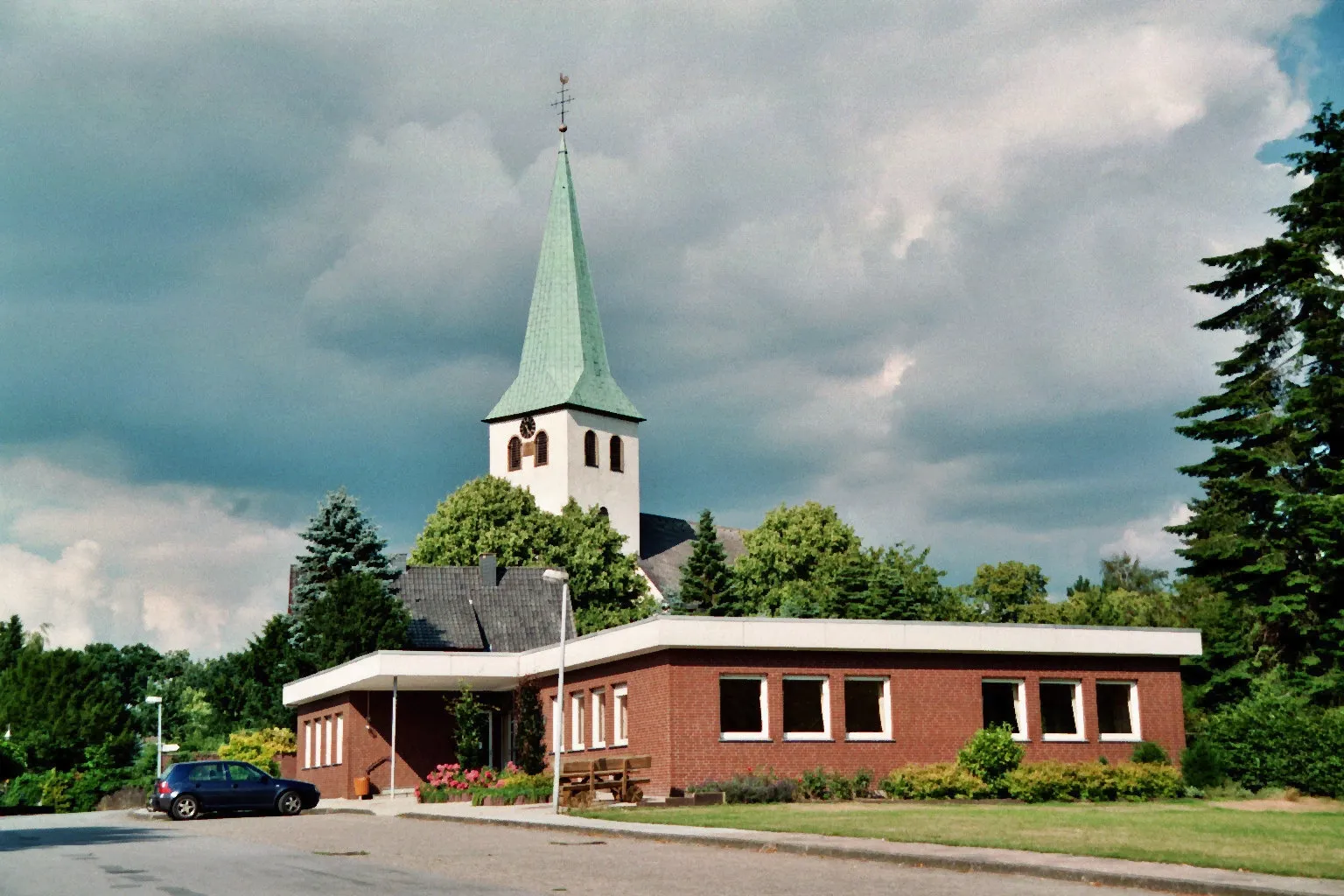 Photo showing: Roman catholic Saint Catherine church in Voltlage, Samtgemeinde Neuenkirchen, Landkreis Osnabrück, Lower Saxony, Germany.