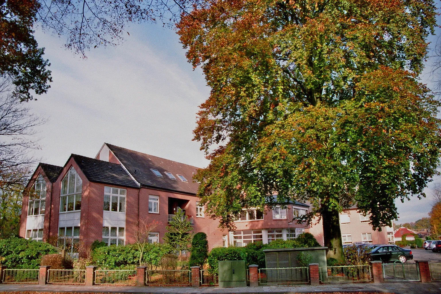 Photo showing: Retirement and nursing home St.-Raphael-Stift in Werlte, Landkreis Emsland, Lower Saxony, Germany.