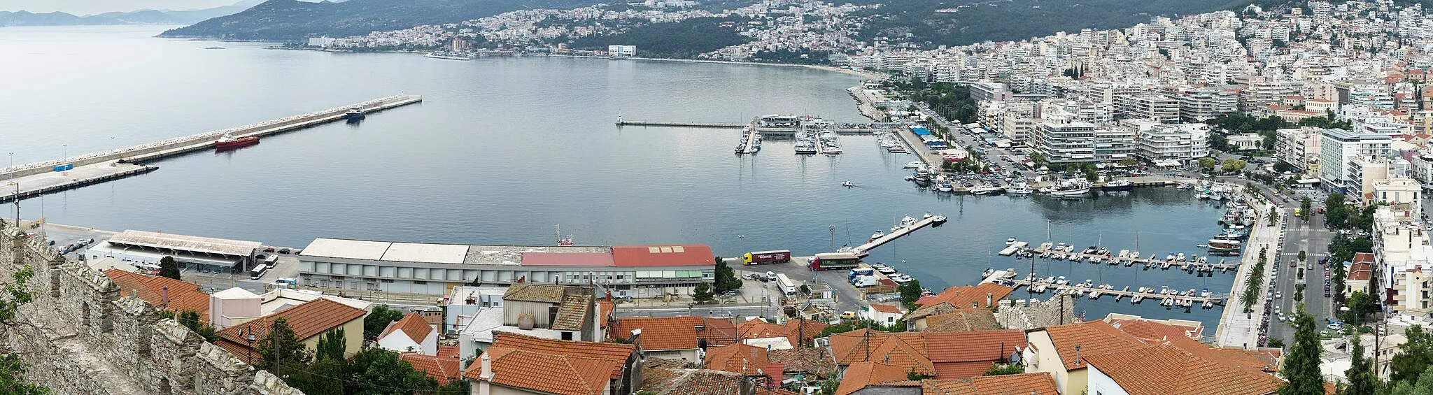 Photo showing: Kavala - panorama centre with harbour