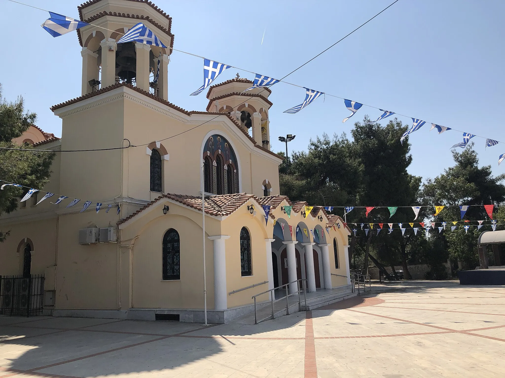 Photo showing: Ekklisia Agios Georgios