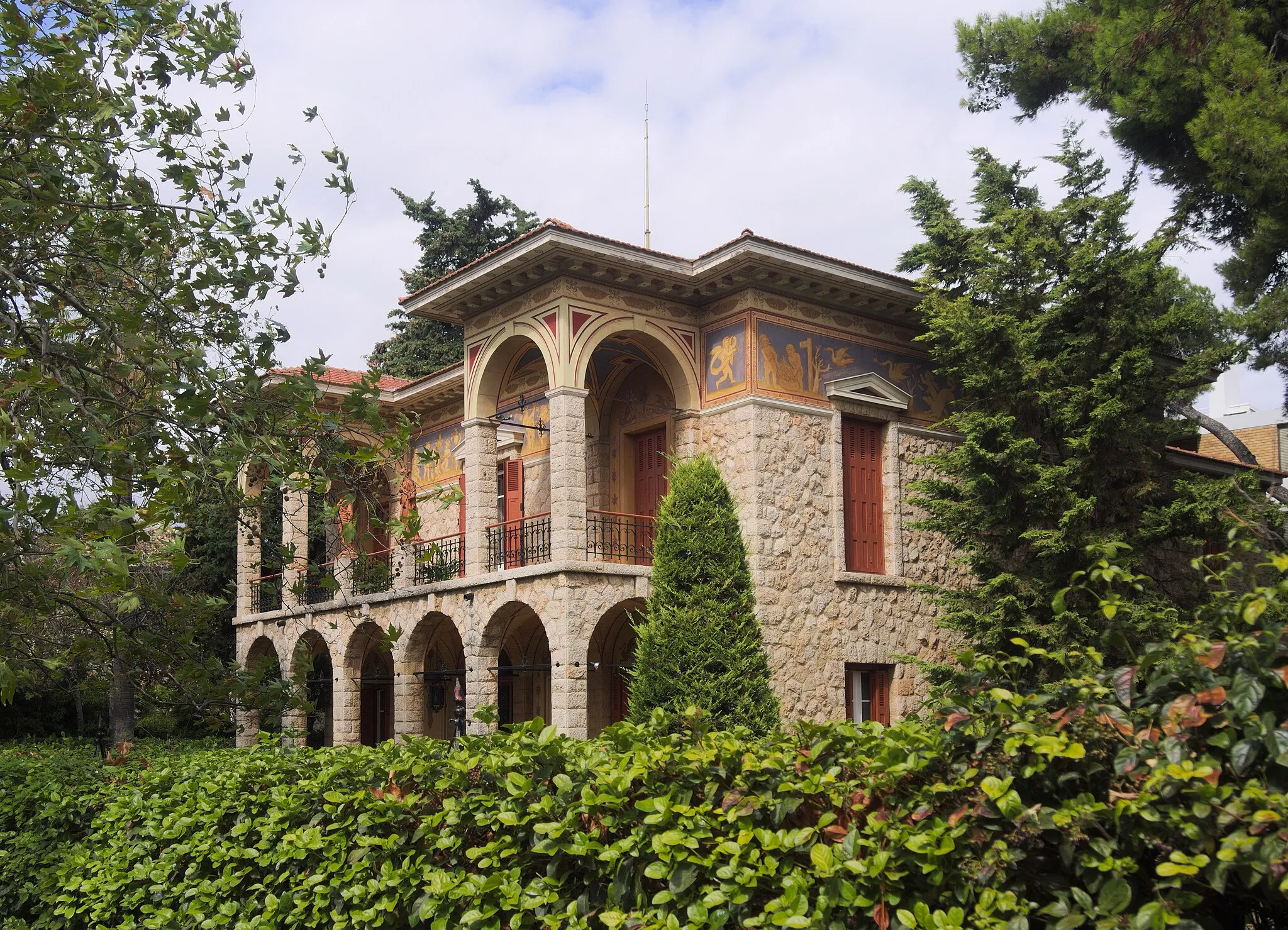 Photo showing: View of Vila Atlantis, in Kifissia, designed by Ernst Ziller.
