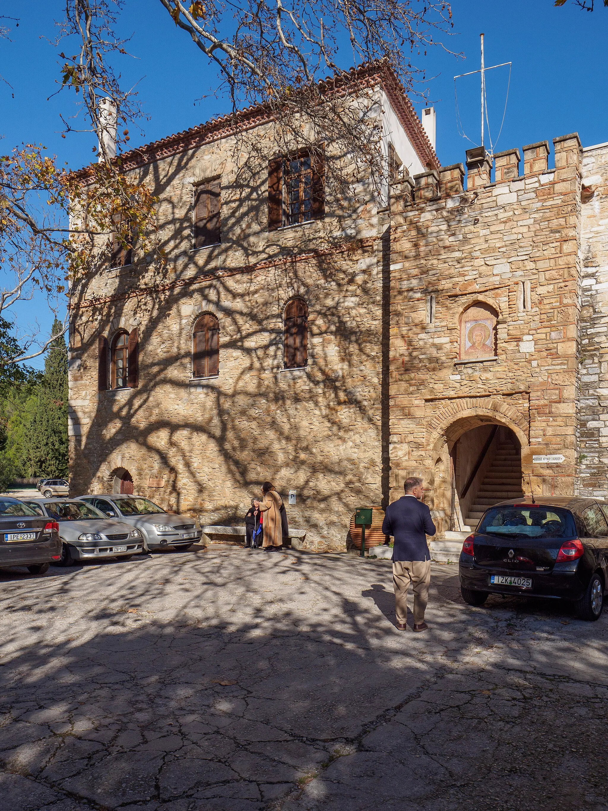 Photo showing: External view of Penteli monastery, Attica.