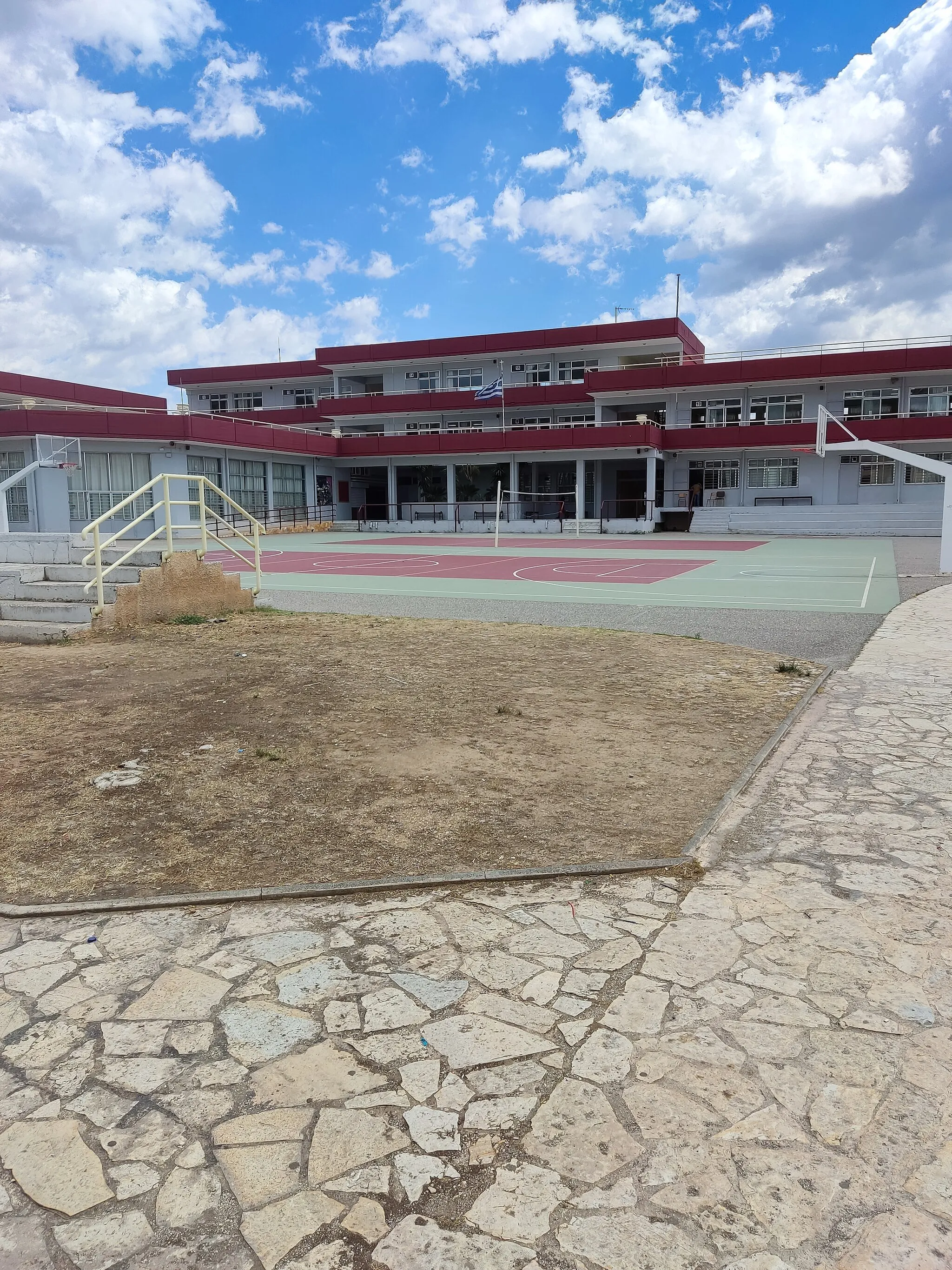 Photo showing: The first High school of Argos in Greece in June 10th, 2022. I shot the photo shortly after I completed my national exams.