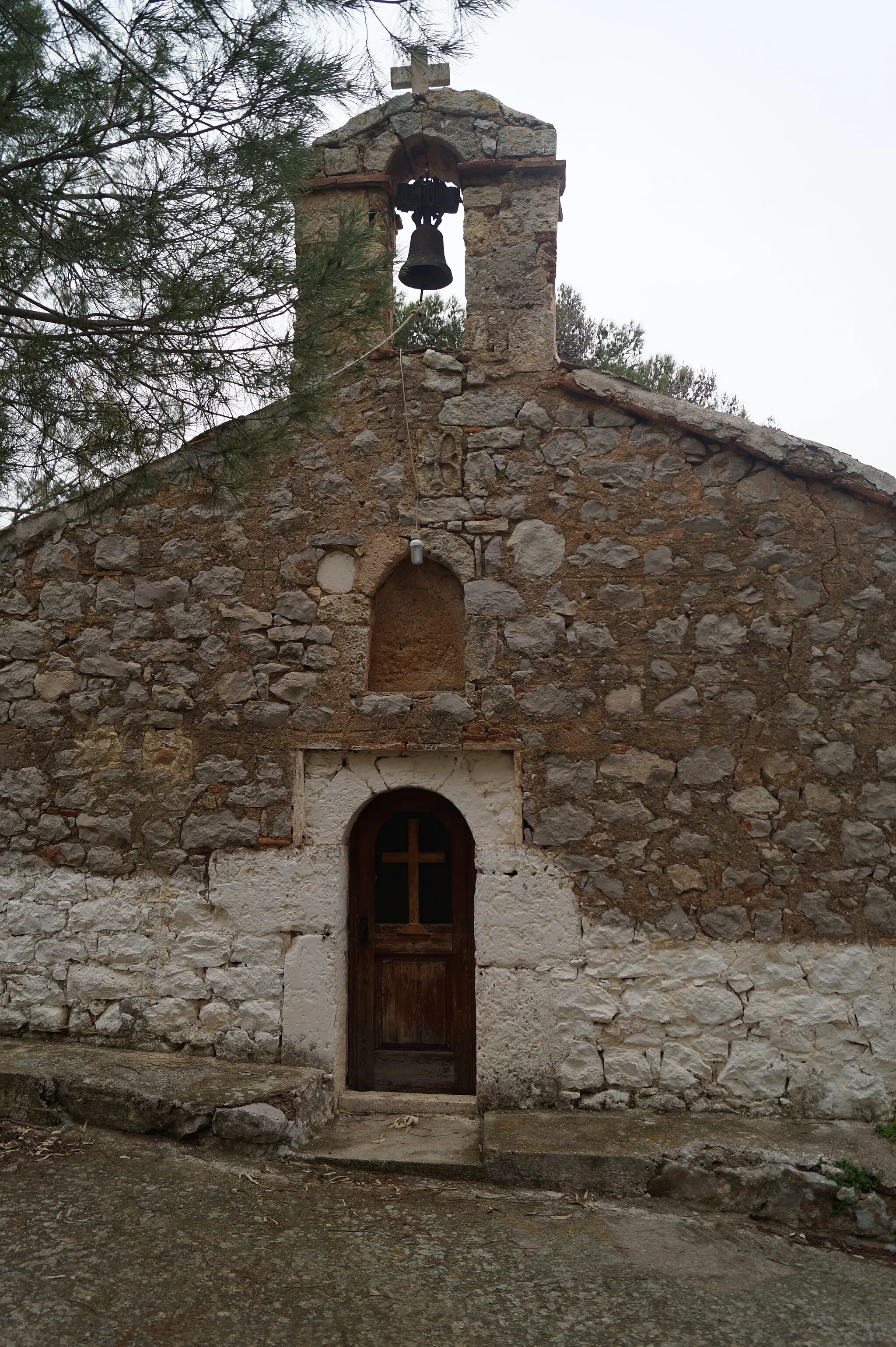 Photo showing: Lygourio, Argolida, Greece: Church of Agia Marina. View from west.