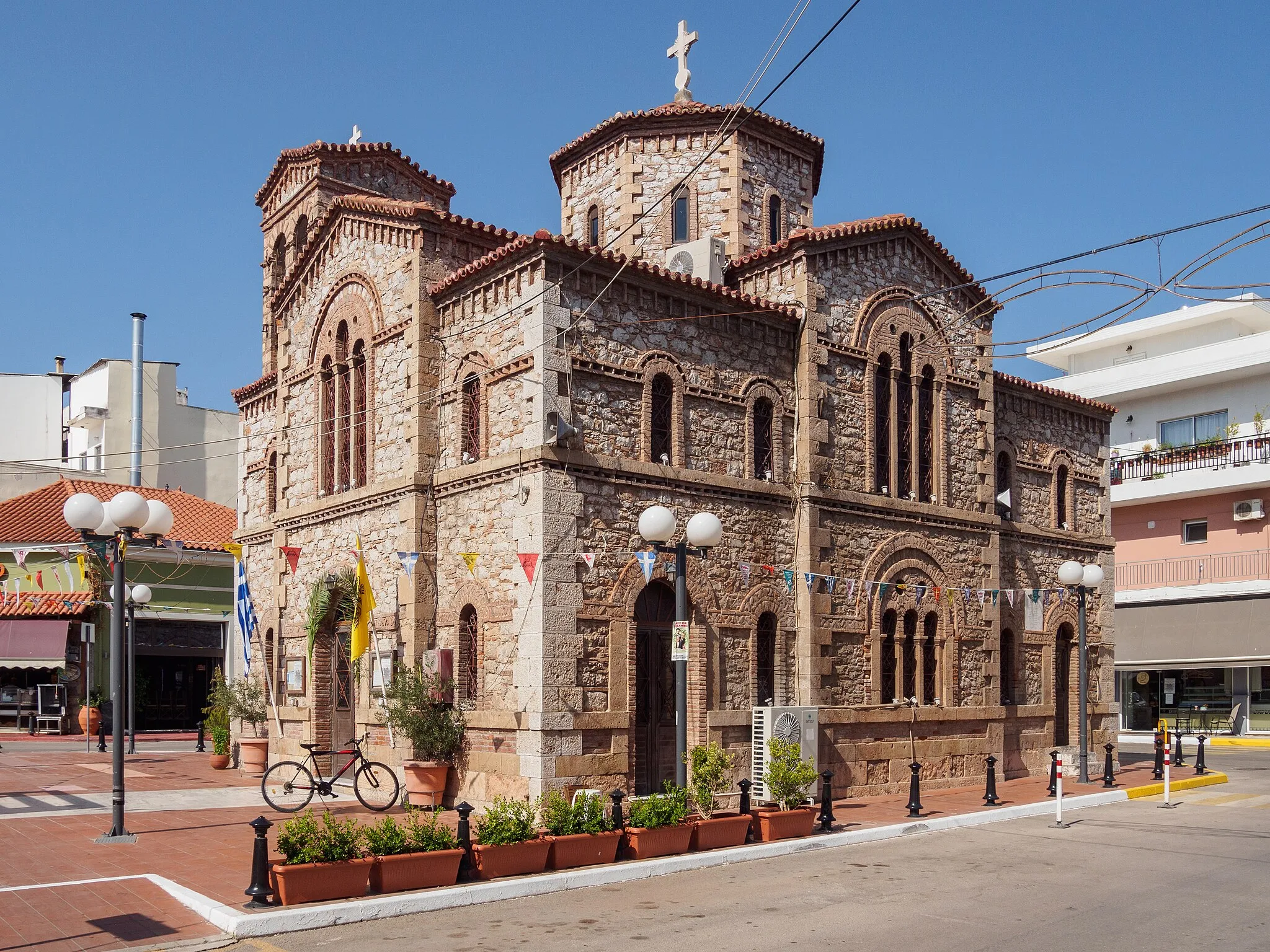 Photo showing: The 19th century church of the Transfiguration of Christ in Psachna, Euboea.