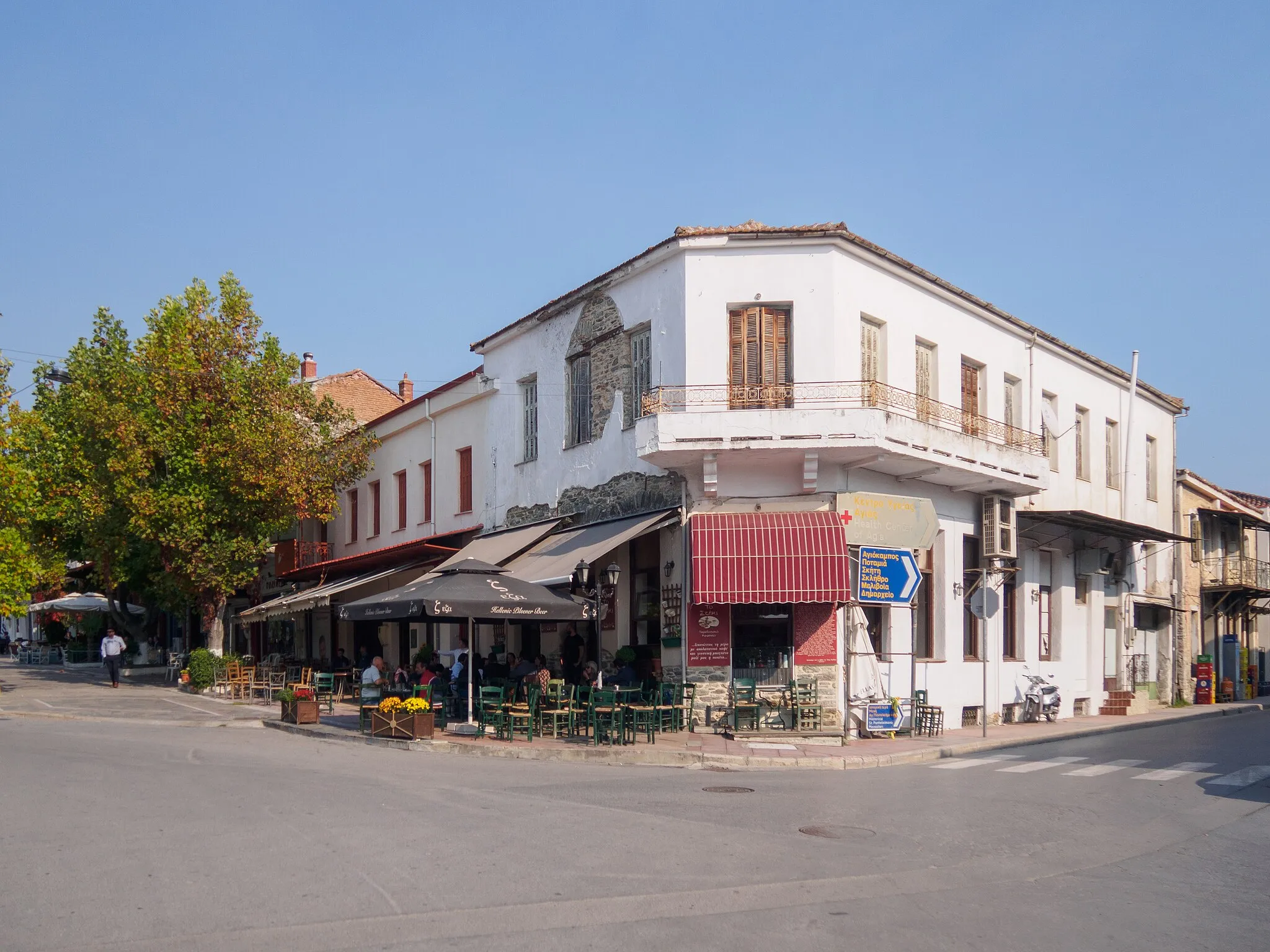 Photo showing: The main square of Agia, Thessaly.