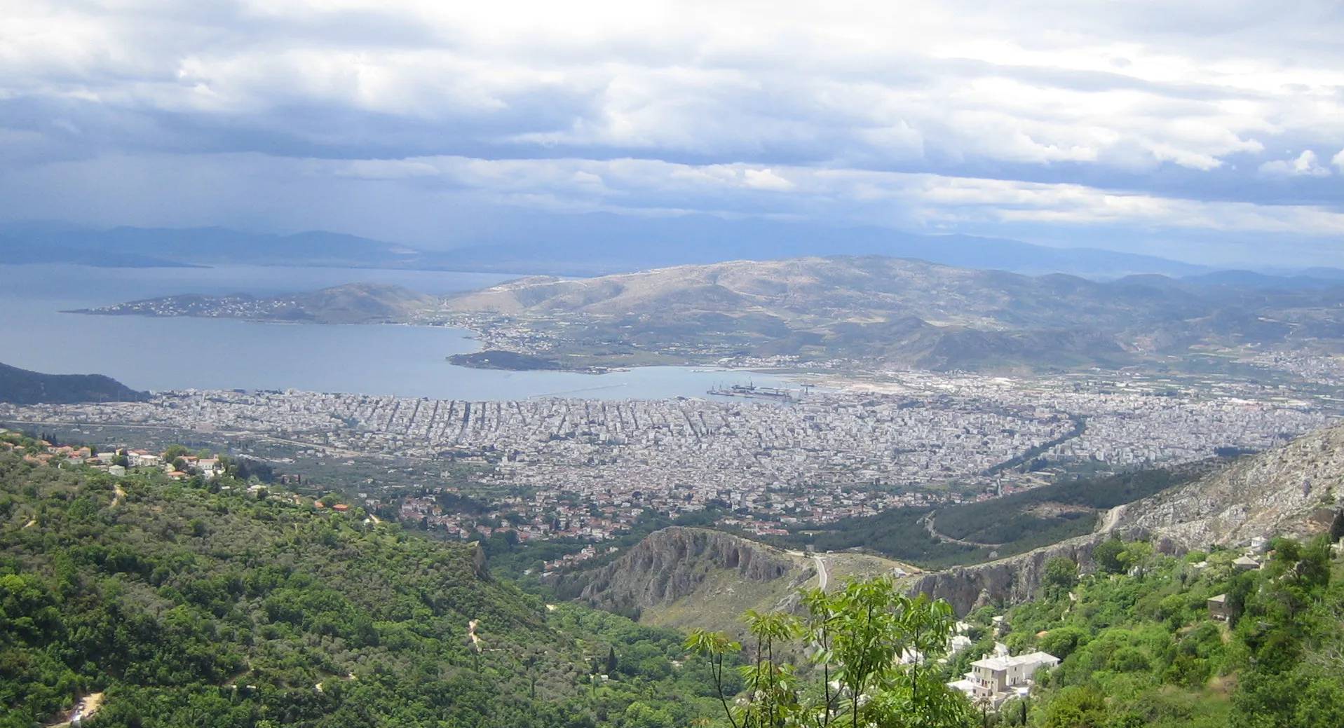 Photo showing: Volos view from mount Pelion