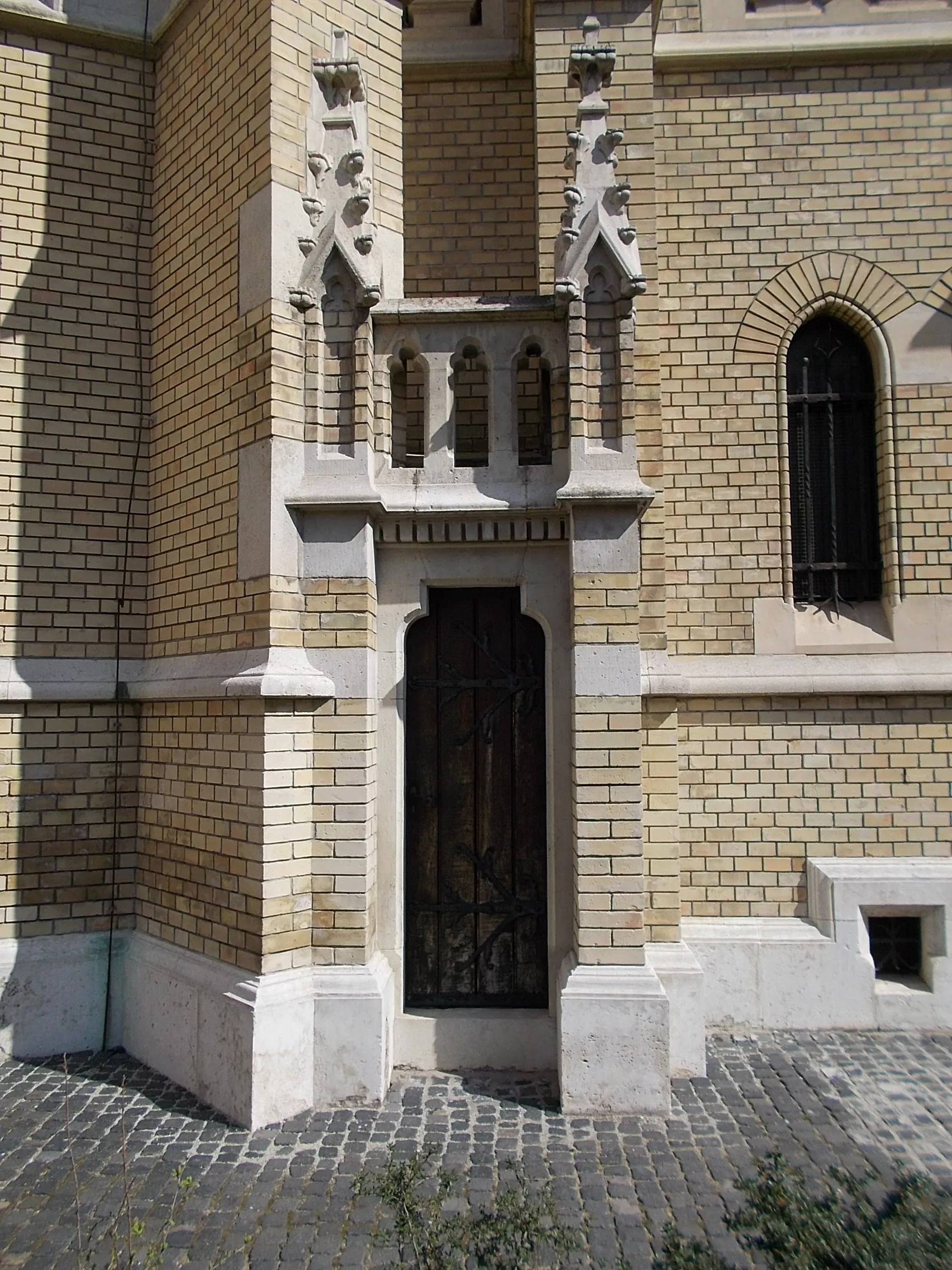 Photo showing: : Saint Elisabeth Church, exterior. - Rózsák Square, Budapest District VII.