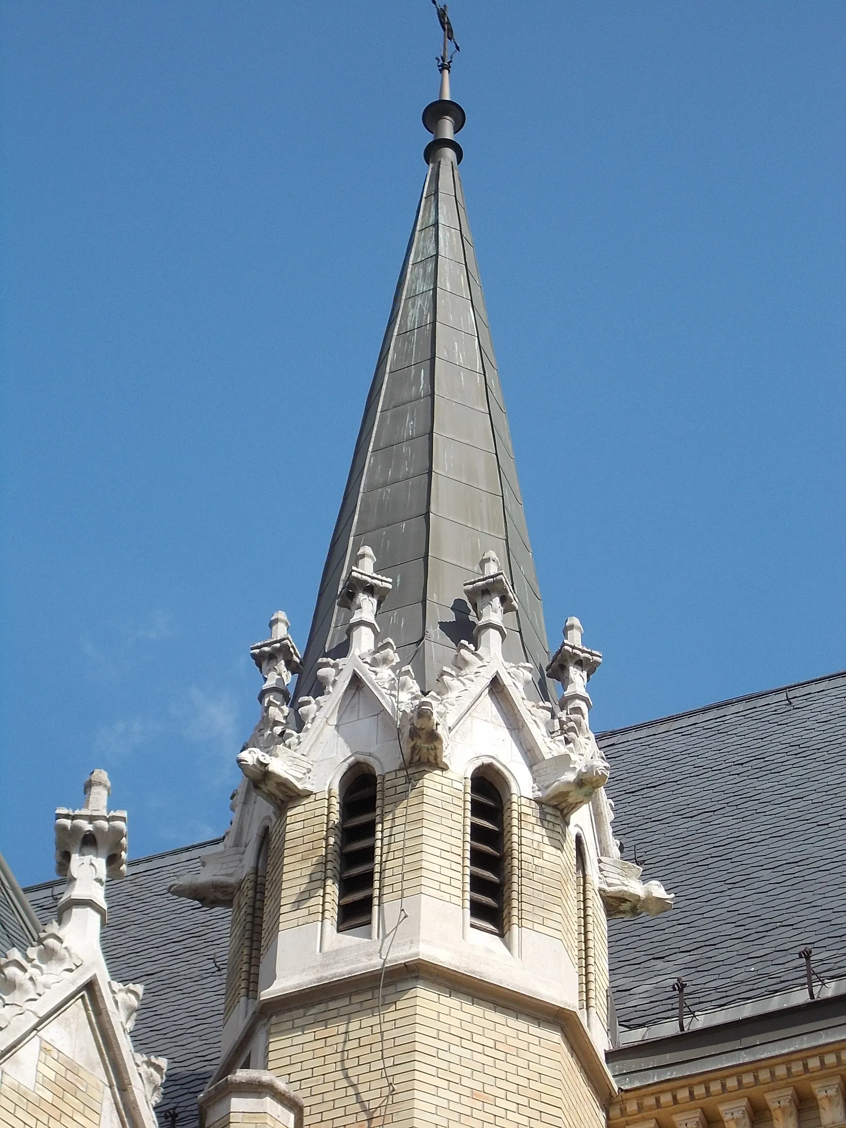 Photo showing: : Saint Elisabeth Church, exterior. - Rózsák Square, Budapest District VII.